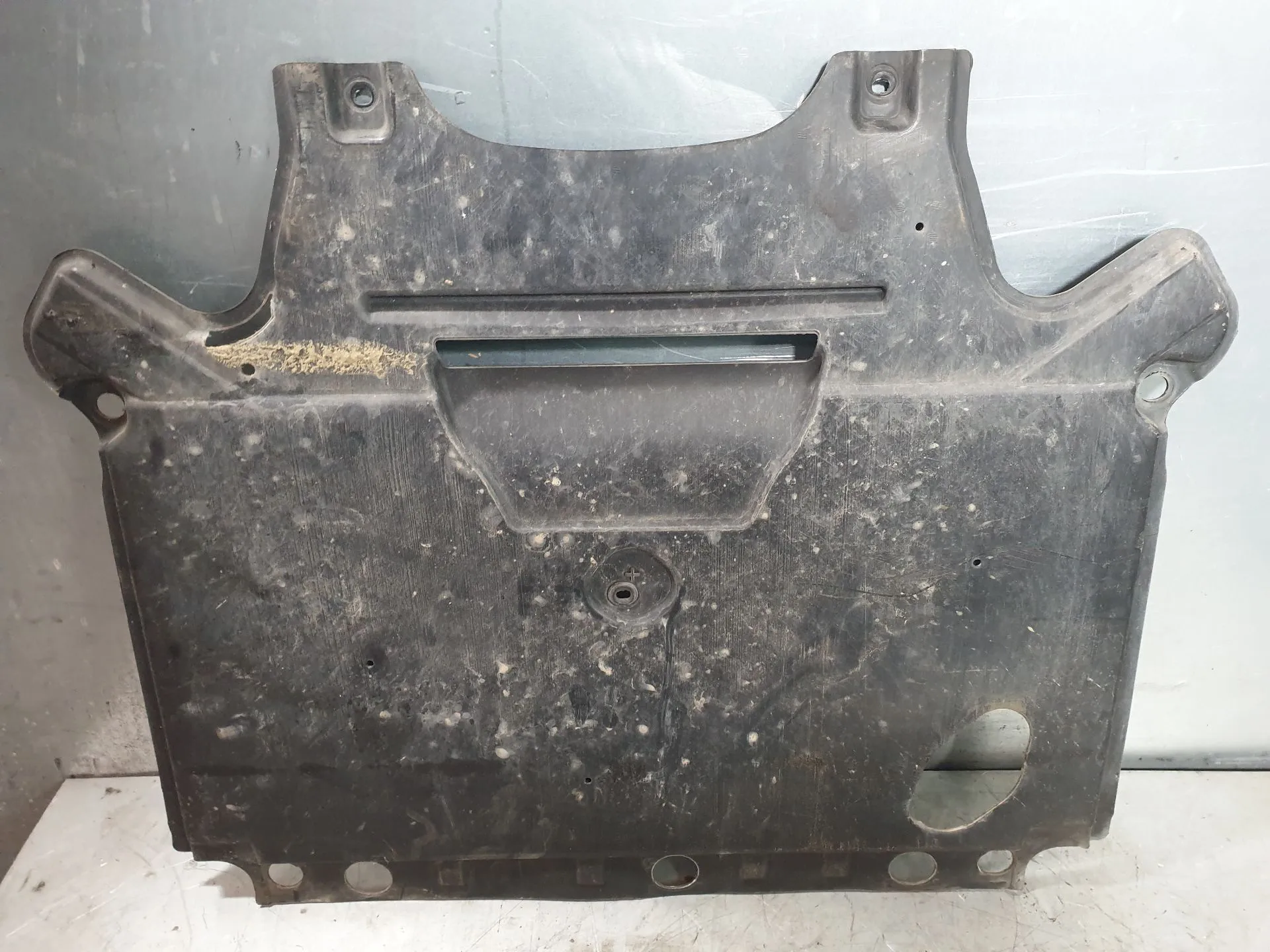 Engine underbody shielding AUDI A4 Avant (8K5, B8) Imagem-1