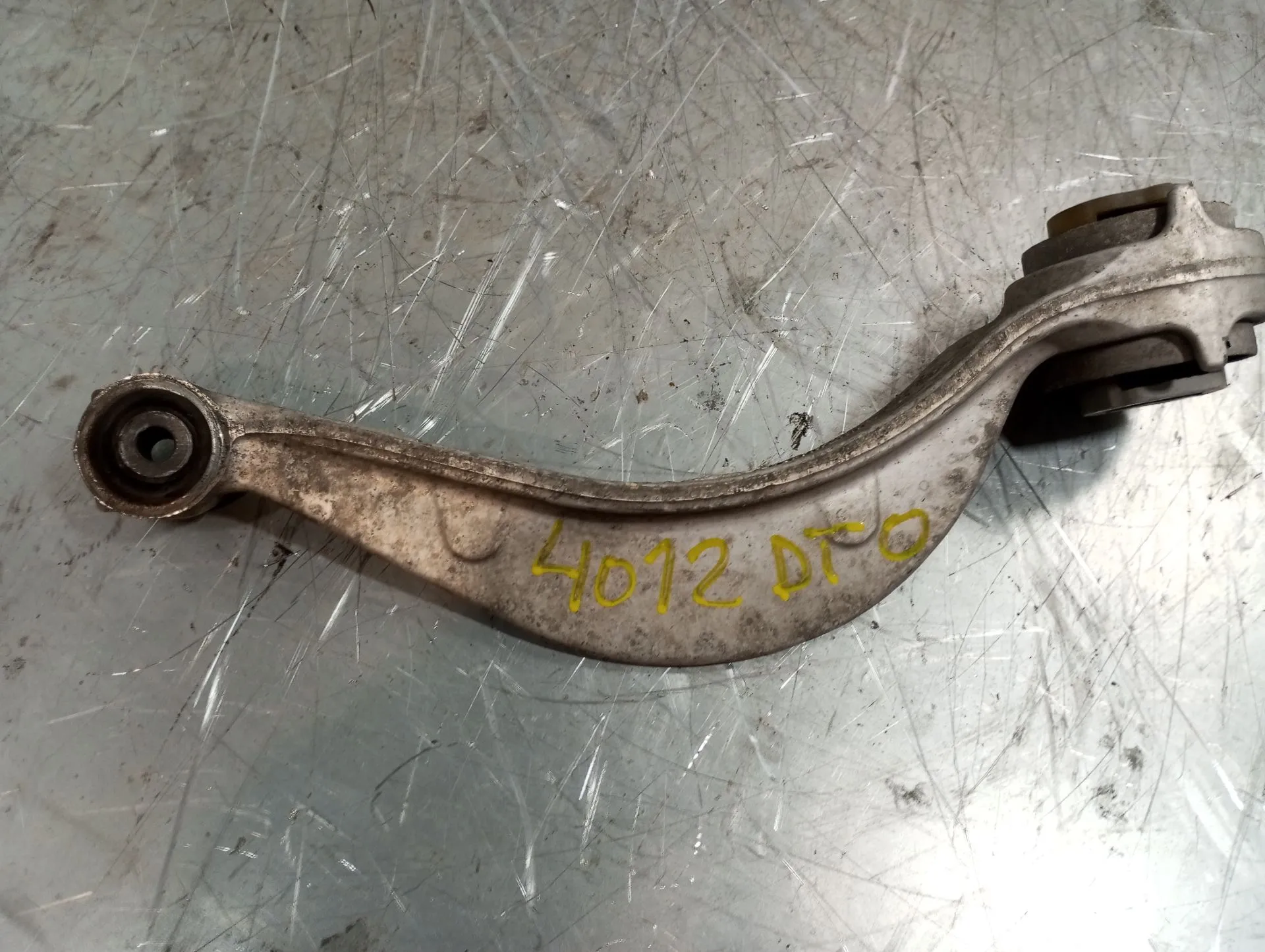 Braccio di sospensione anteriore destra JAGUAR F-Pace (X761)