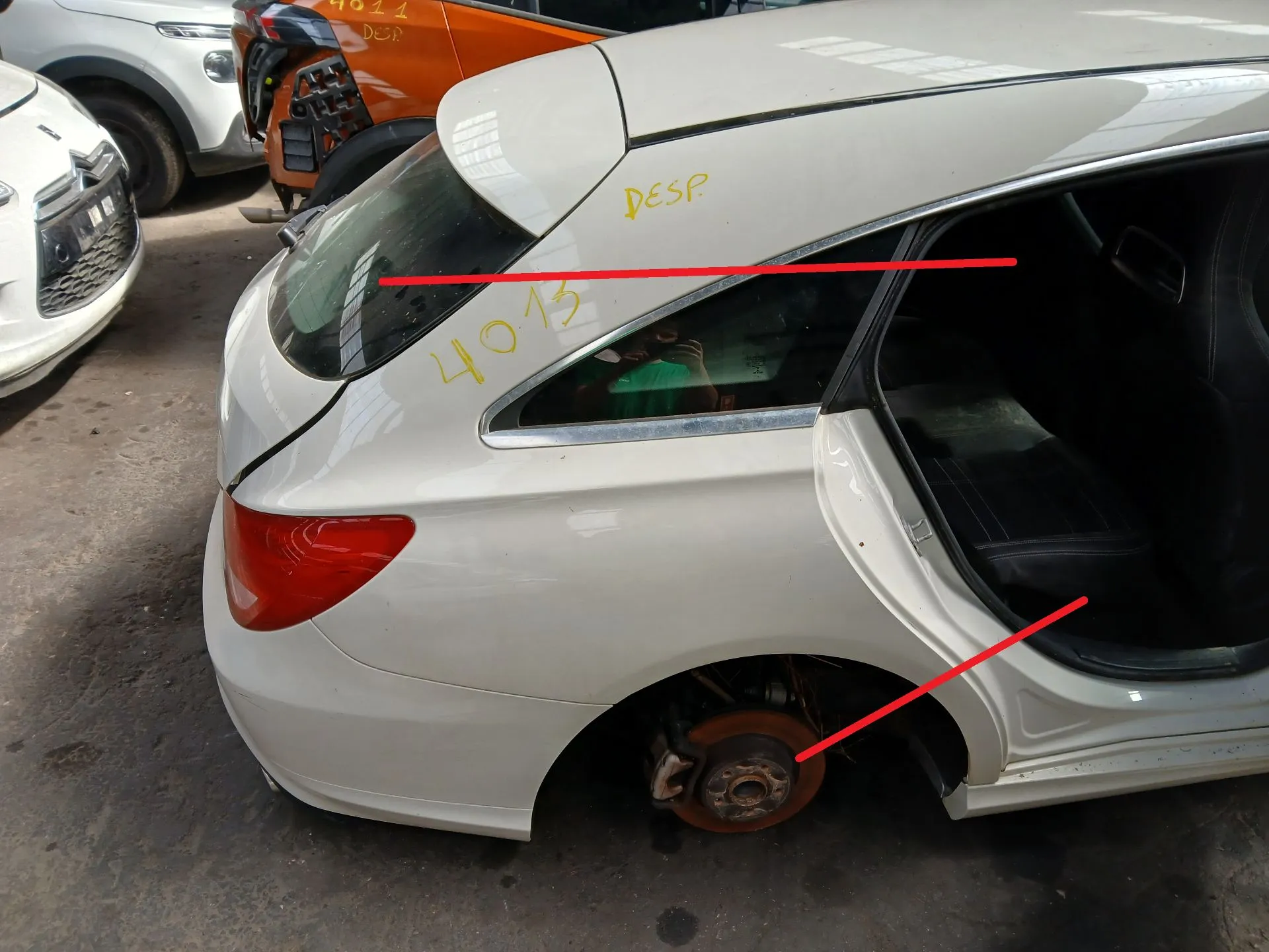Pannello posteriore destro MERCEDES-BENZ CLA Shooting Brake (X117) Imagem-1