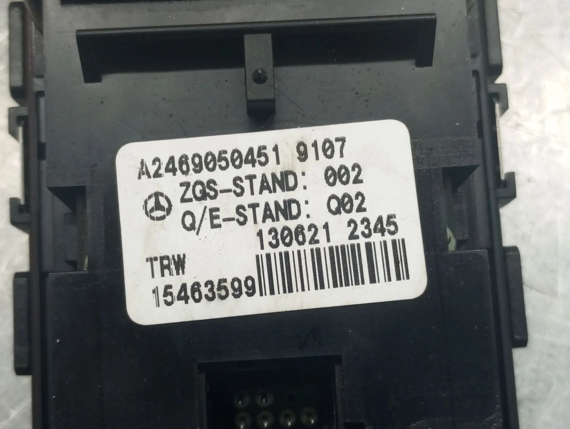Botão / interruptor travão de parque MERCEDES-BENZ Classe A (W177) Imagem-3