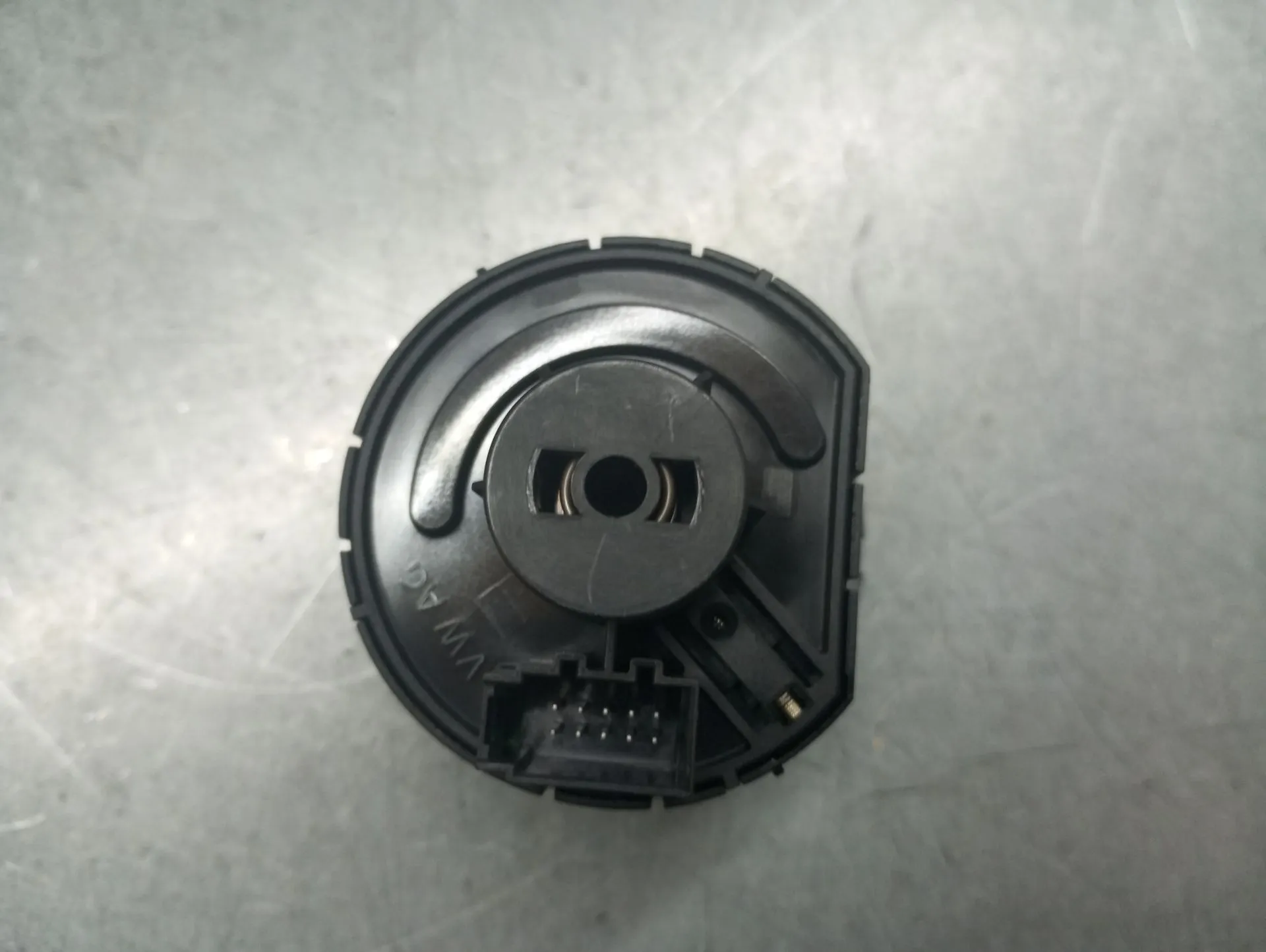 Botão / interruptor de luzes VOLKSWAGEN Golf VII (5G1, BQ1, BE1, BE2) Imagem-1