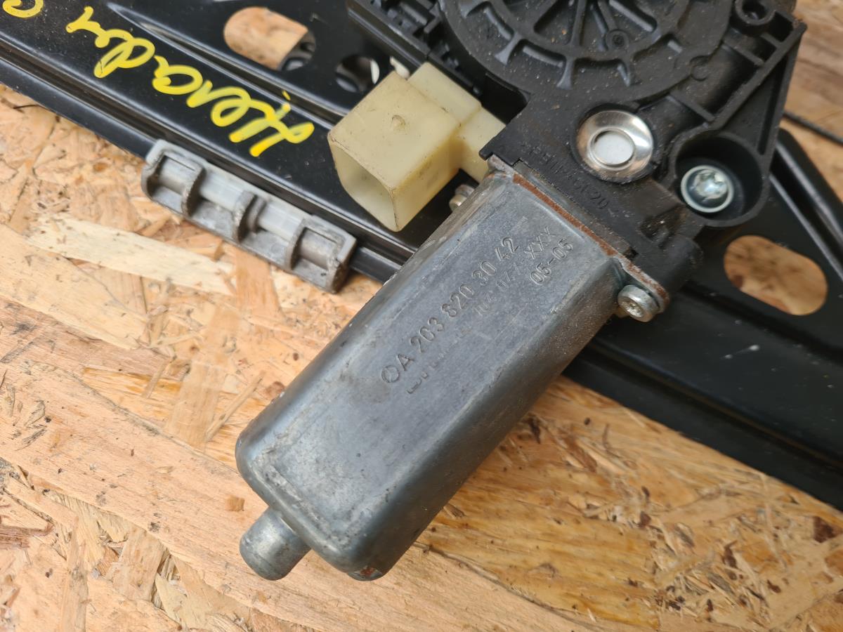 Lève-vitre arrière Droite MERCEDES-BENZ Classe C (W203) Imagem-1