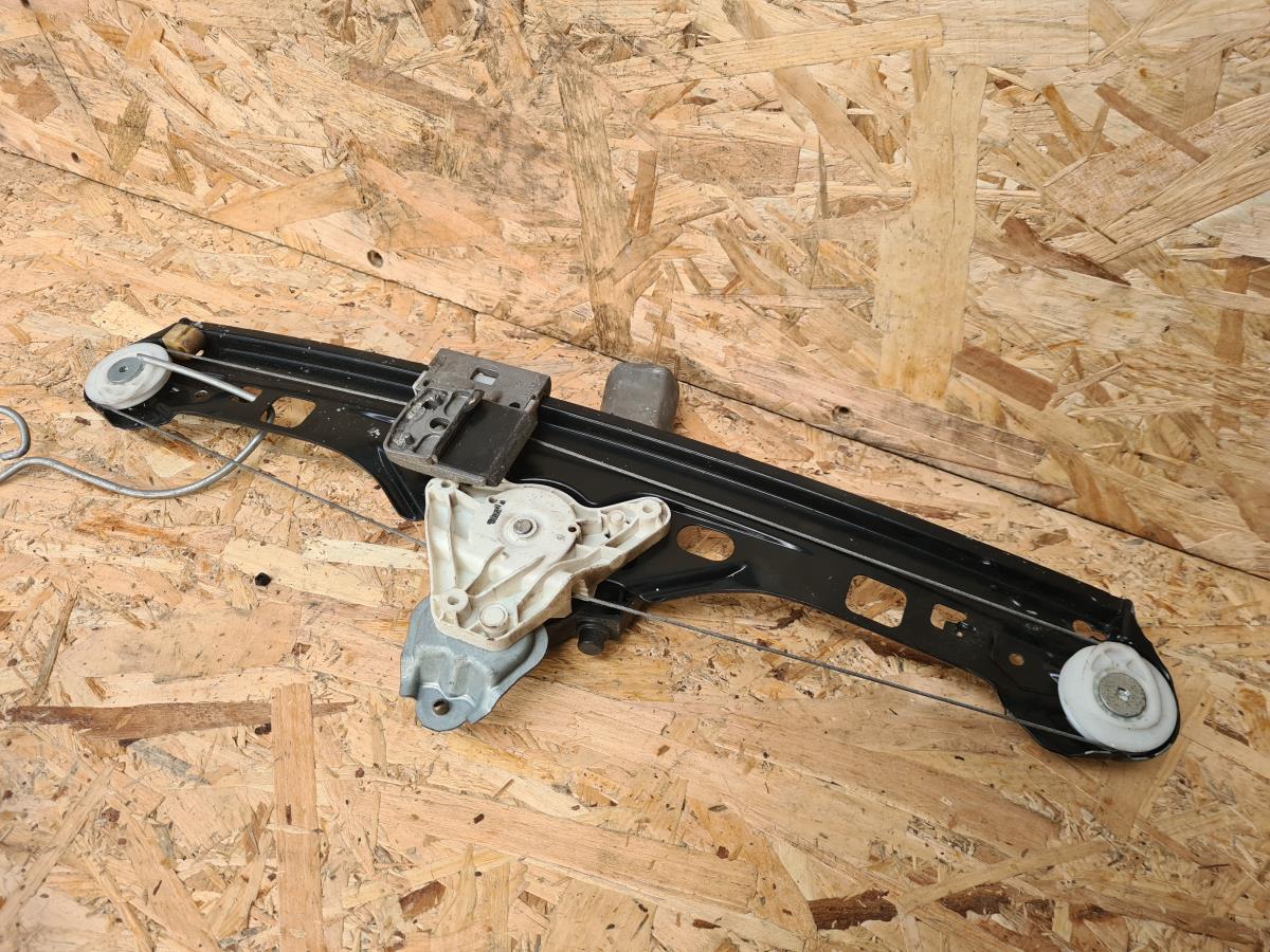 Lève-vitre arrière Droite MERCEDES-BENZ Classe C (W203) Imagem-2