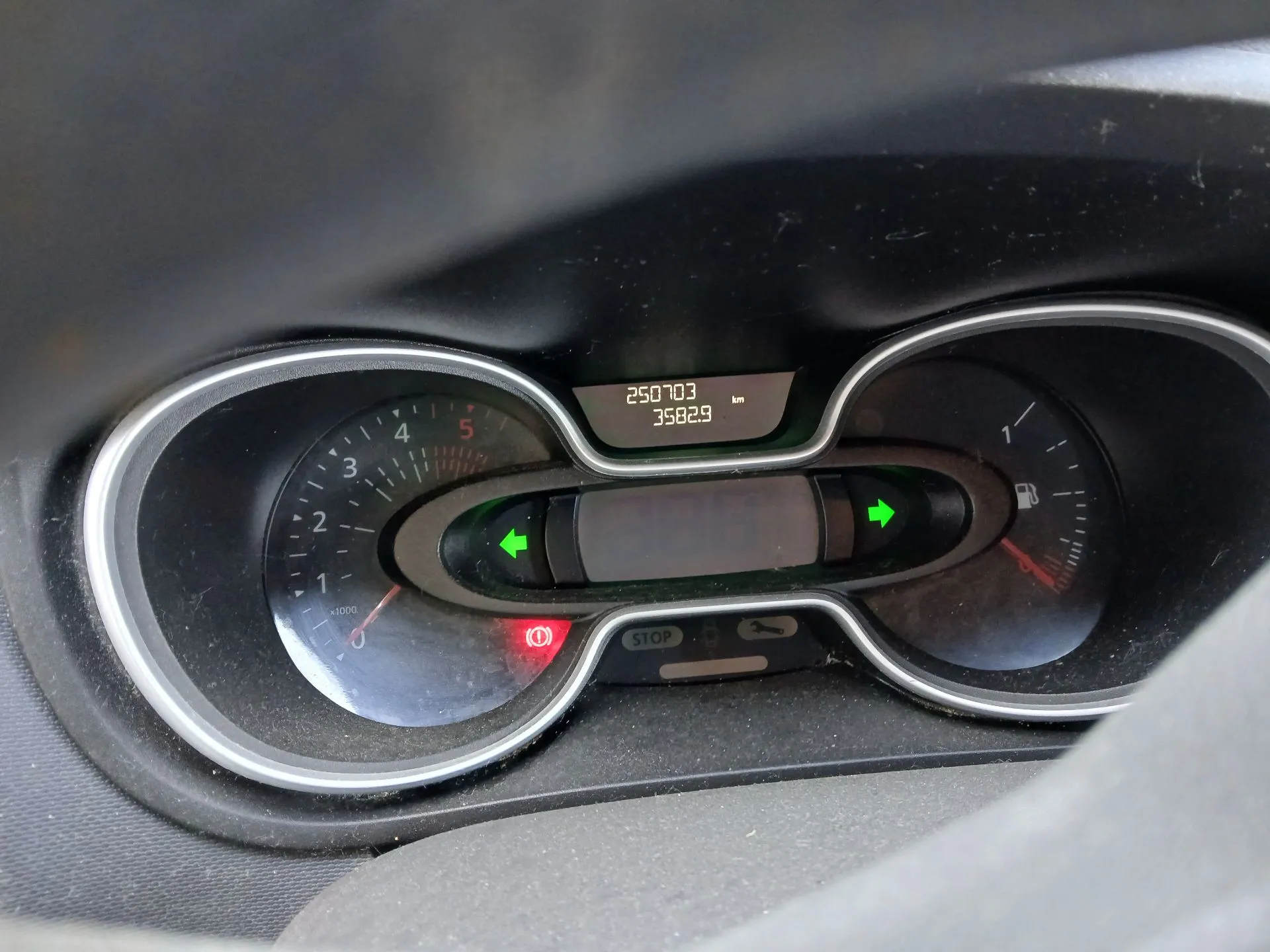 Quadrante / painel de instrumentos NISSAN NV300 Combi (X82)