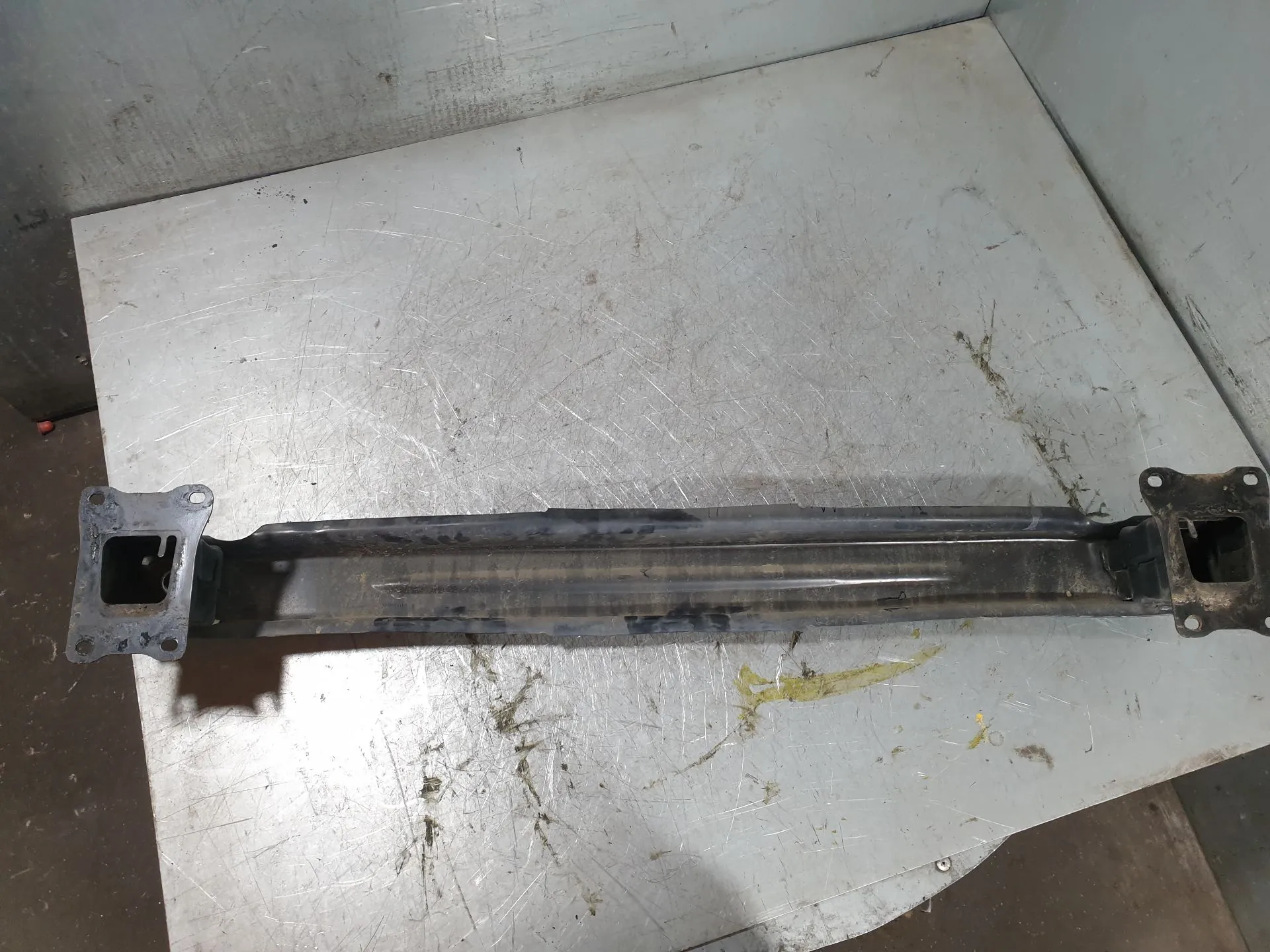 Renfort pare-chocs arrière SEAT Leon SC (5F5) Imagem-1