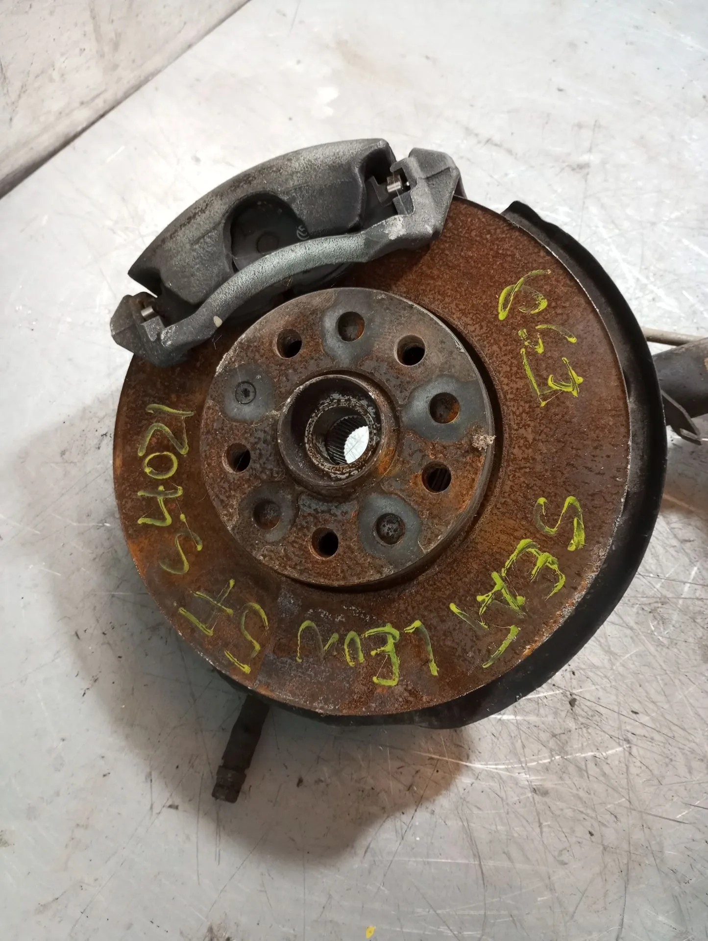 Mangueta delantera izquierda SEAT Leon SC (5F5)