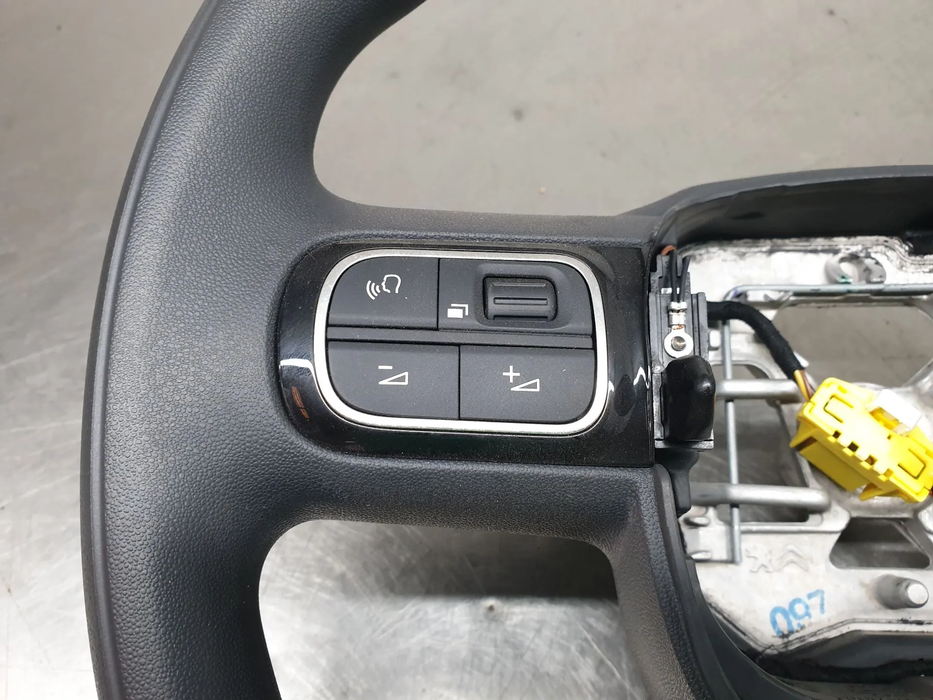 Volante CITROËN C3 III (SX) Imagem-2