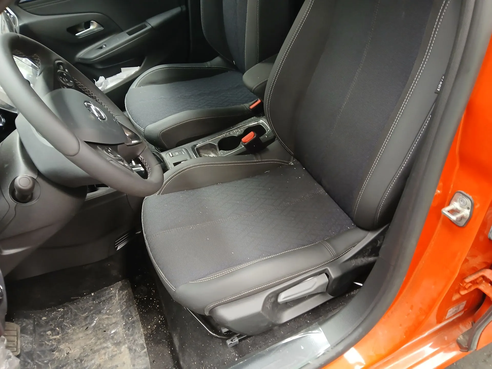 Conjunto de Bancos OPEL Corsa F Imagem-1
