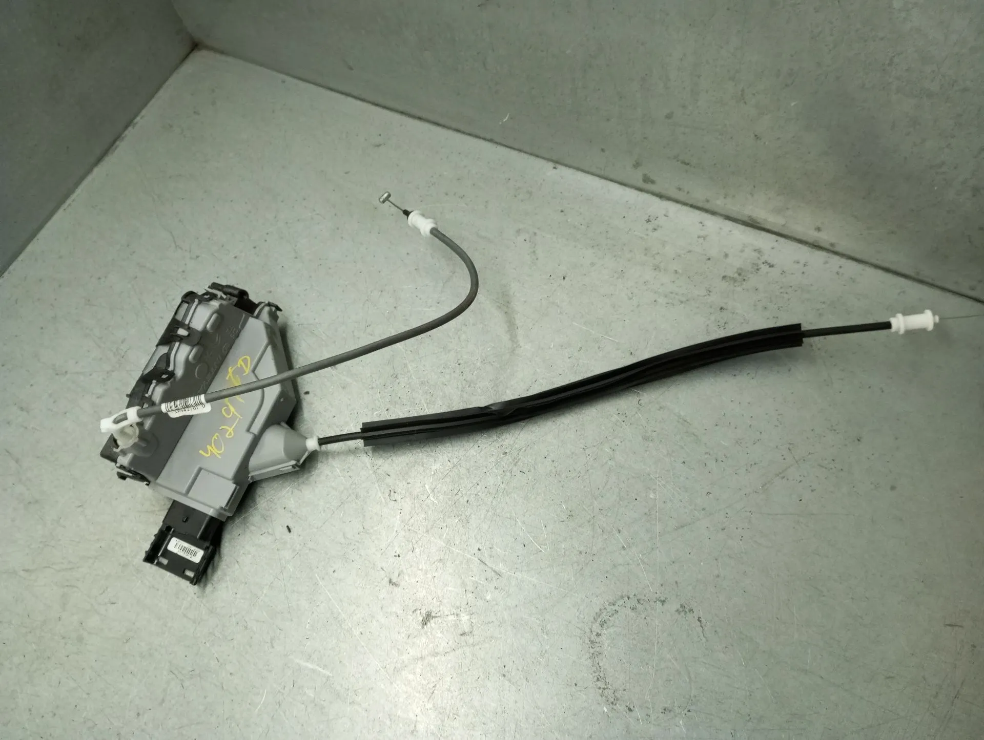 Fechadura / fecho porta trás direito VAUXHALL Crossland X (75)