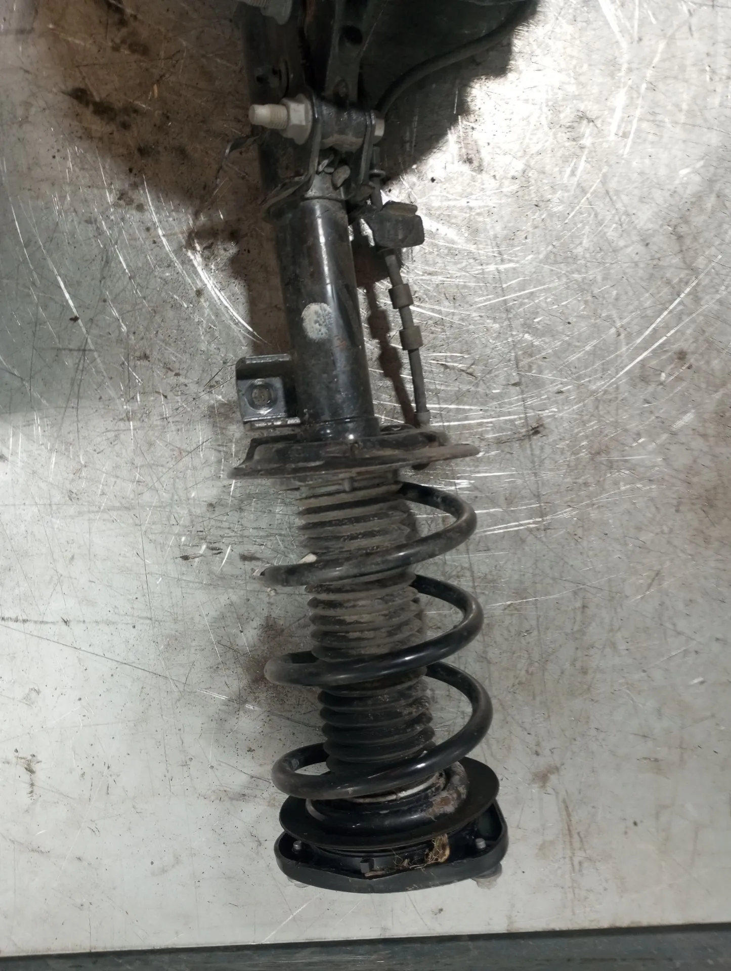 Left Front Shock Absorber FORD Kuga III (DFK)