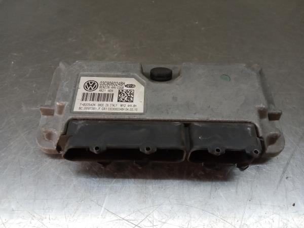 Centralina motor / ECU VOLKSWAGEN Polo (6R, 6C)