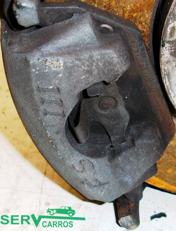 Pinça travão / maxila de travão frente esquerda VOLKSWAGEN Polo (6R, 6C)