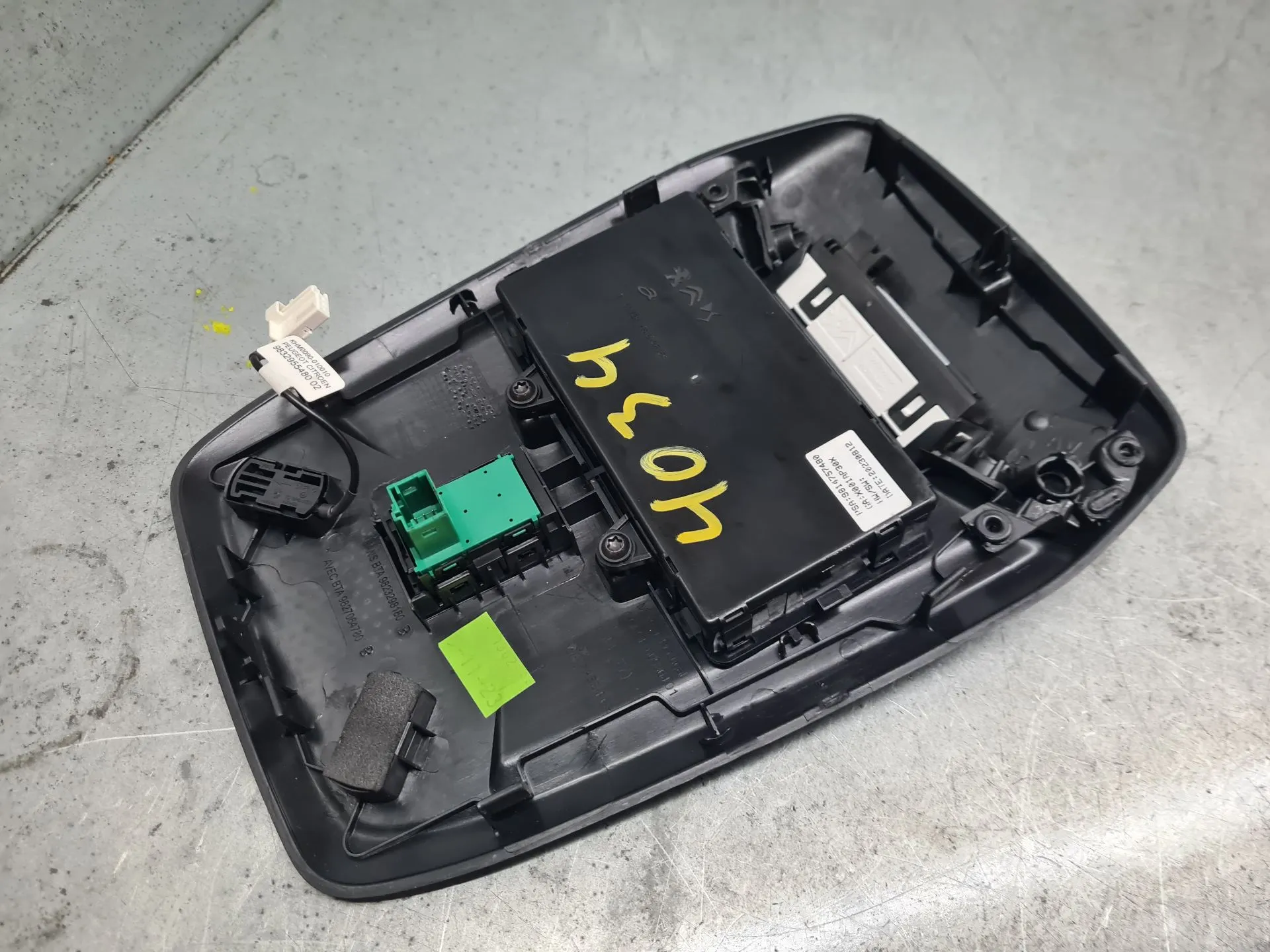 Plafonier frente PEUGEOT 2008 II (U_) Imagem-4