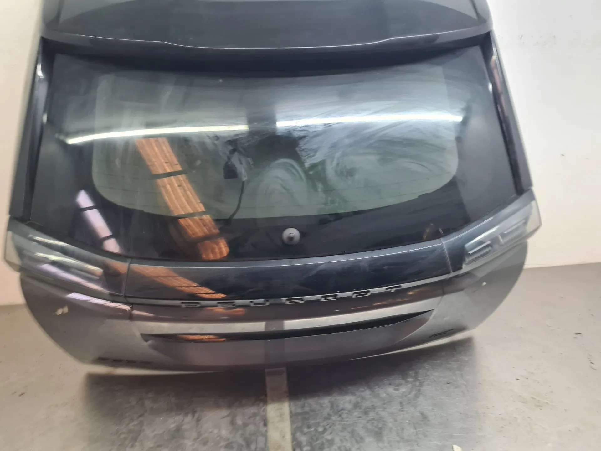 Tailgate / Trunk lid PEUGEOT 2008 II (U_) Imagem-3