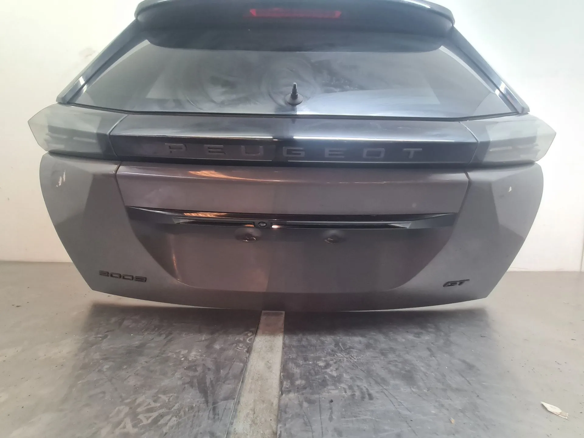 Tailgate / Trunk lid PEUGEOT 2008 II (U_) Imagem-1