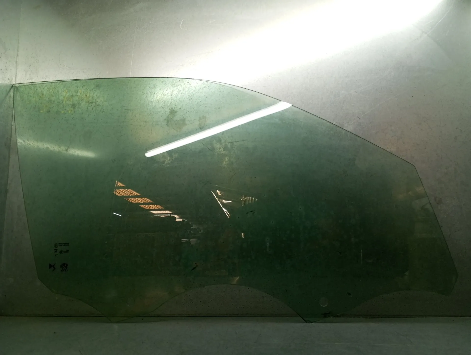 Vitre porte avant Droite PEUGEOT 2008 II (U_) Imagem-2