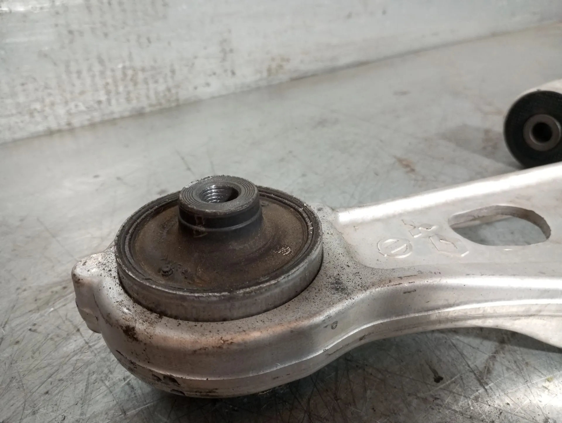 Braccio di sospensione anteriore destra RENAULT Austral Imagem-3