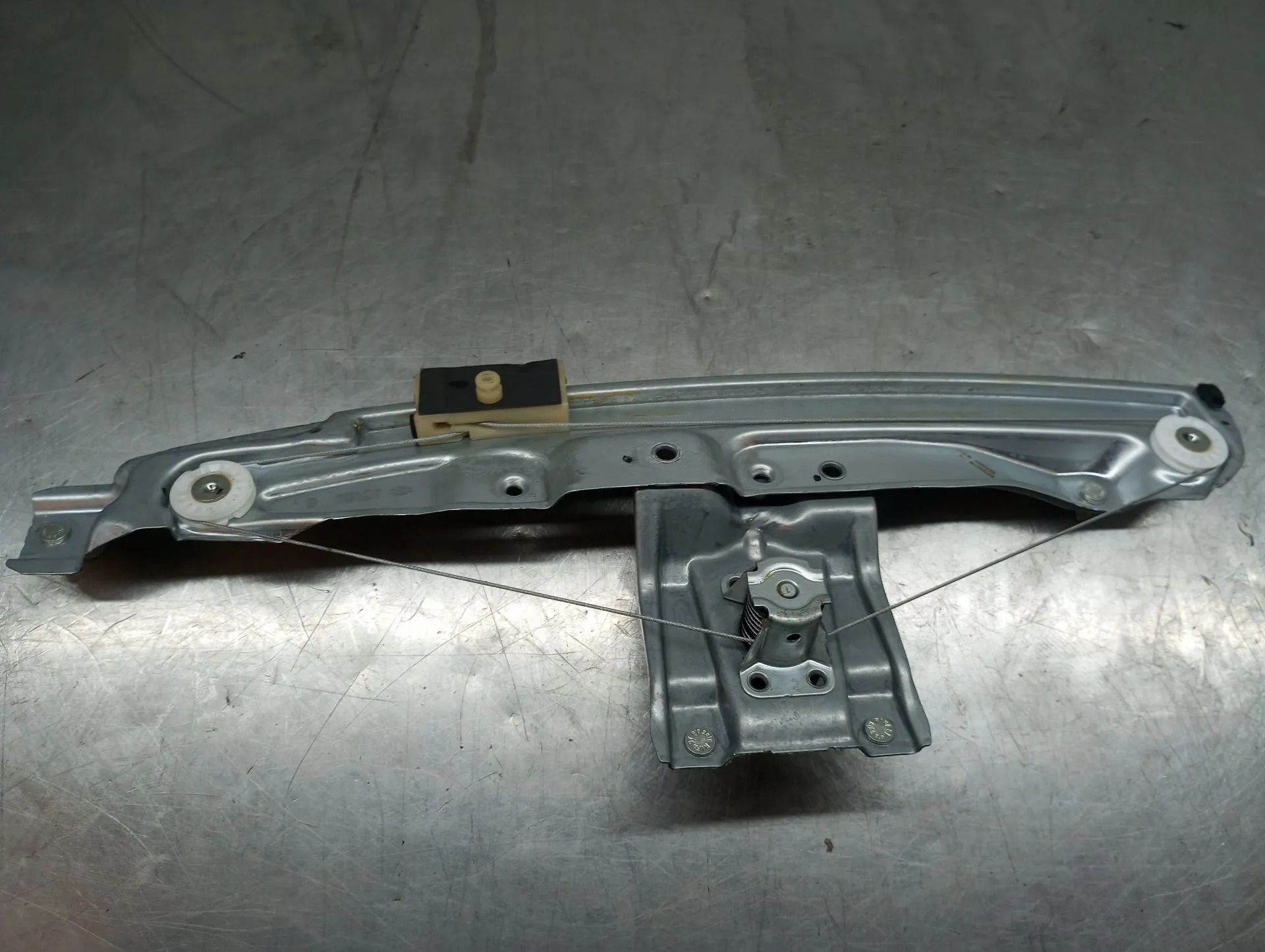 Elevador vidros trás direito DACIA Sandero III Imagem-1