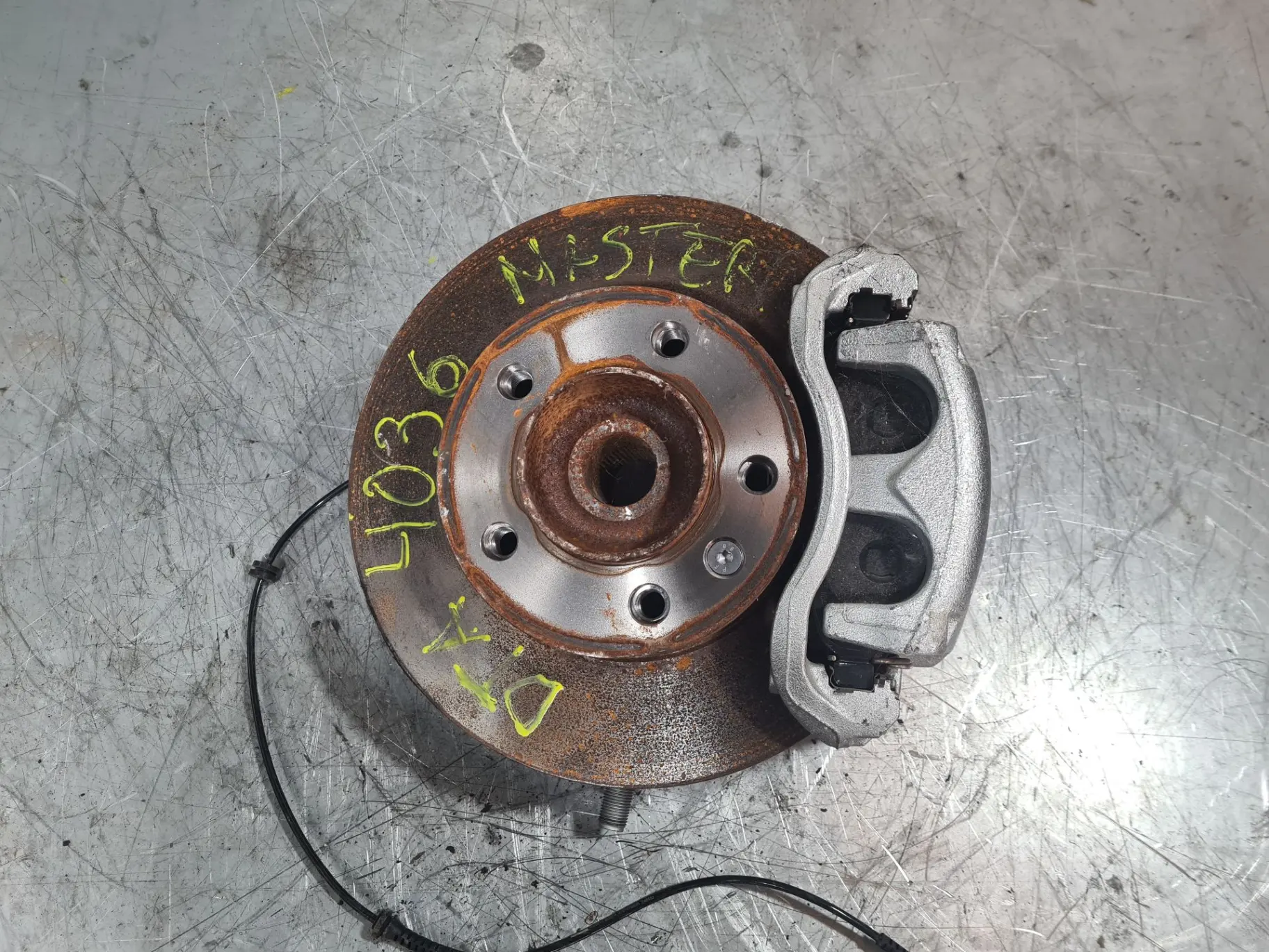 Fusello anteriore destro RENAULT Master IV (F8__)