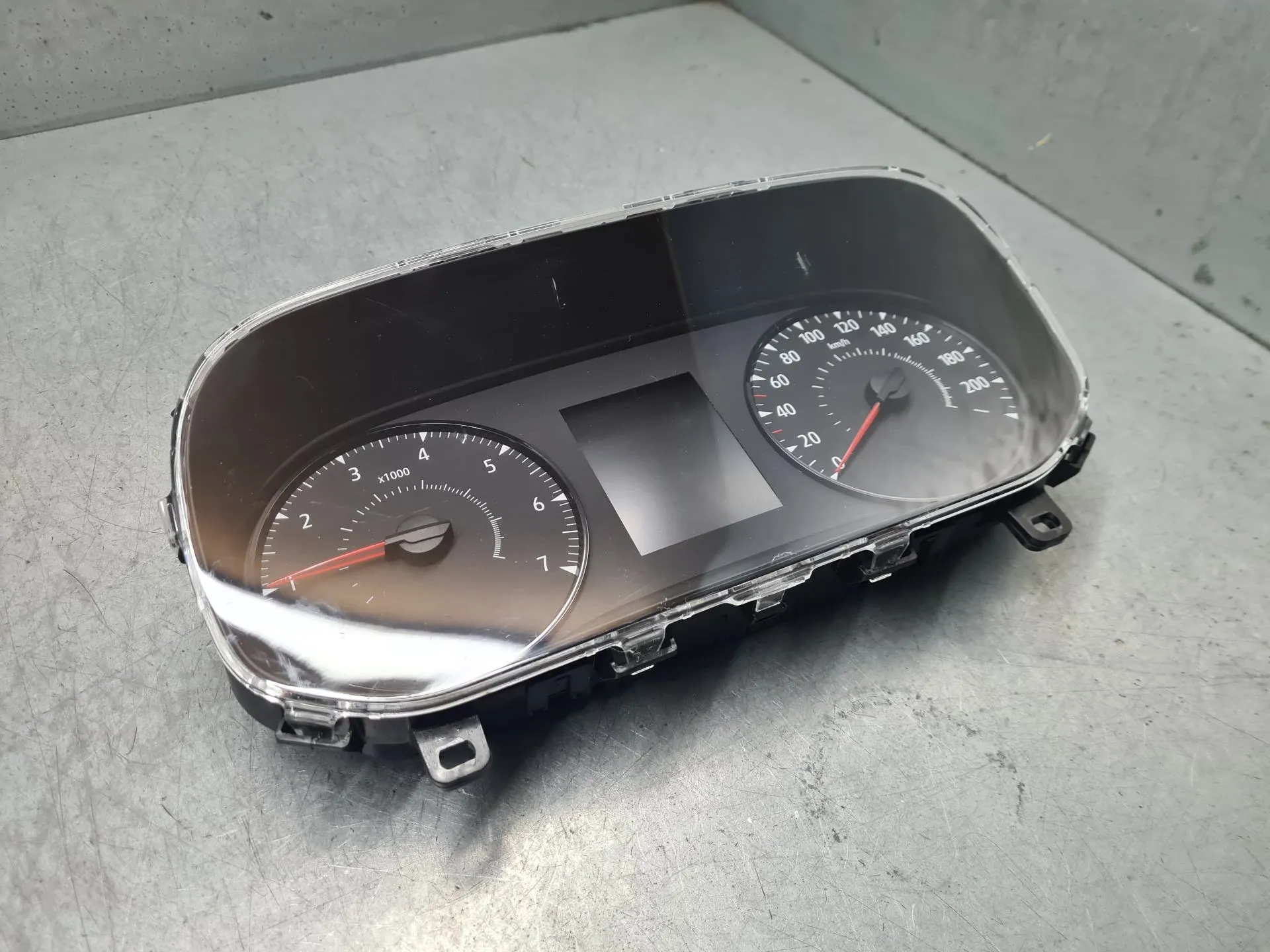 Compteur de vitesse RENAULT Master IV (F8__)