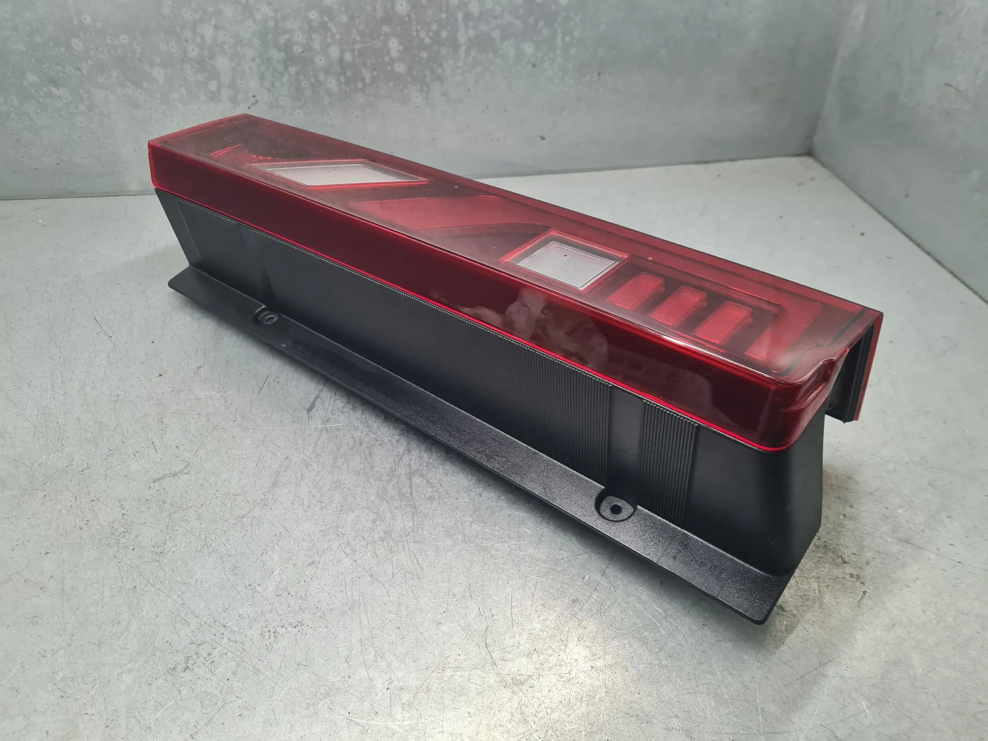 Feu arrière Gauche RENAULT Master IV (F8__) Imagem-3