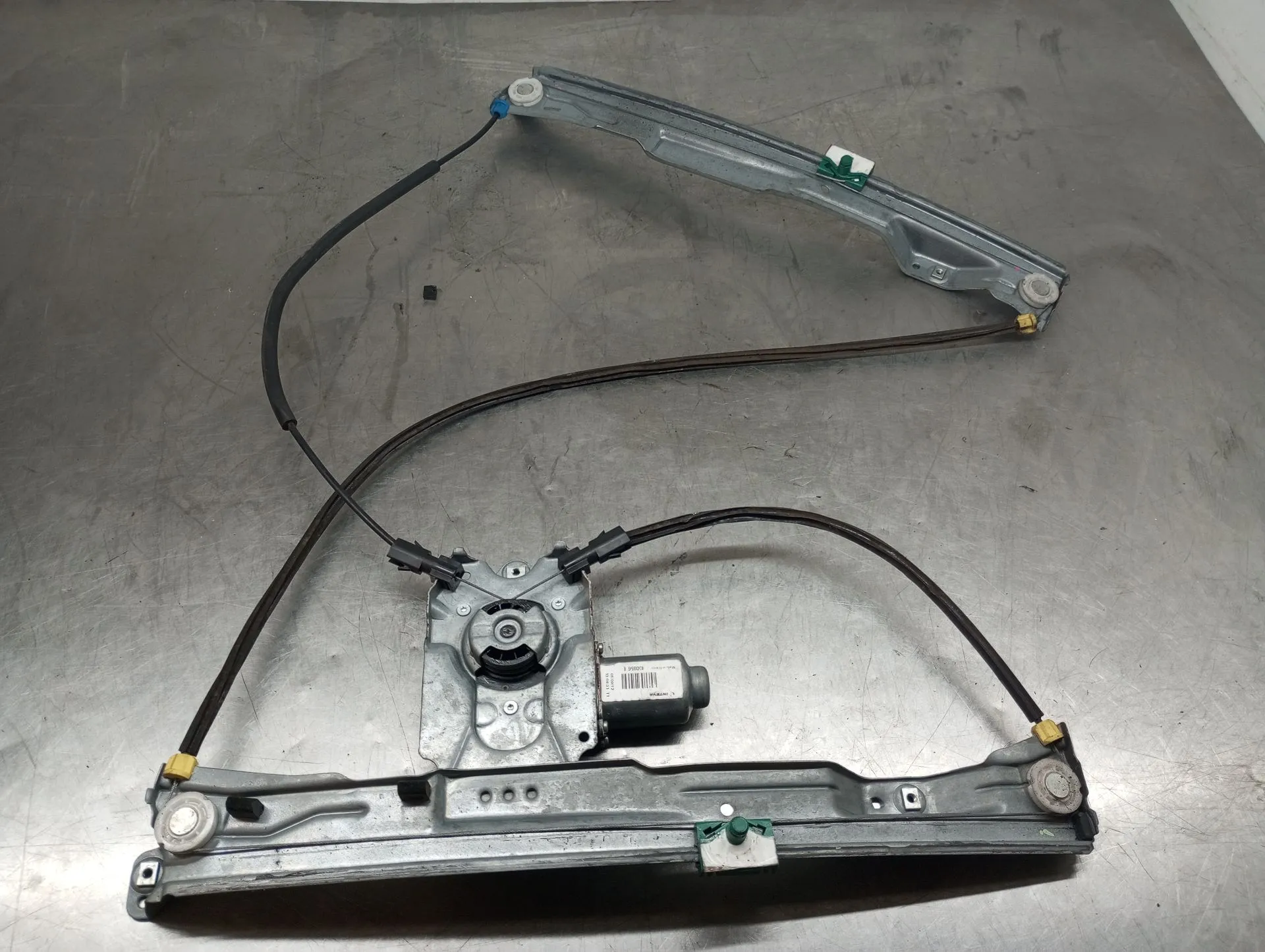 Lève-vitre avant gauche RENAULT Clio III (BR0/1, CR0/1) Imagem-1