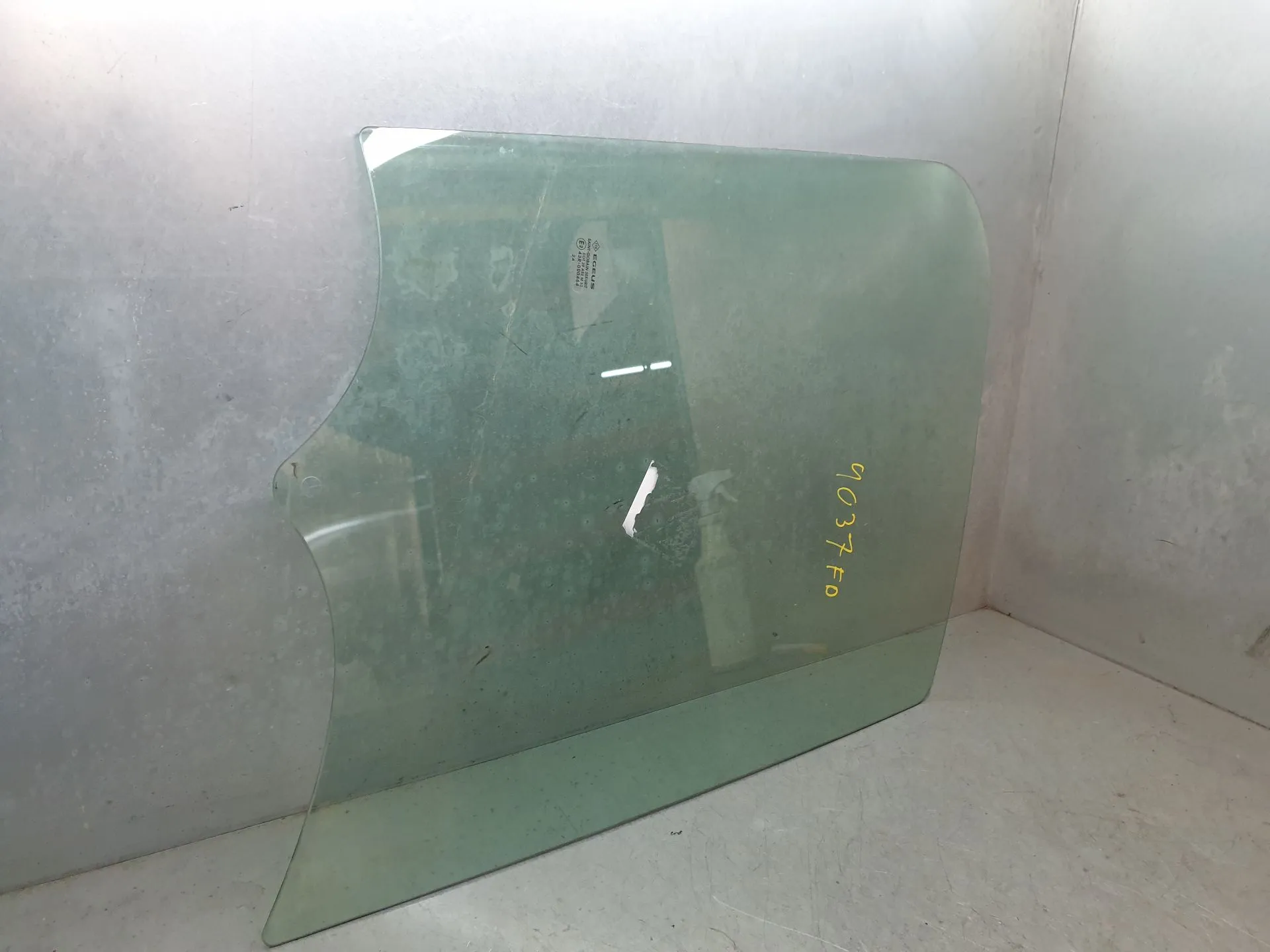 Vetro porta anteriore destra RENAULT Trafic III (FG_)