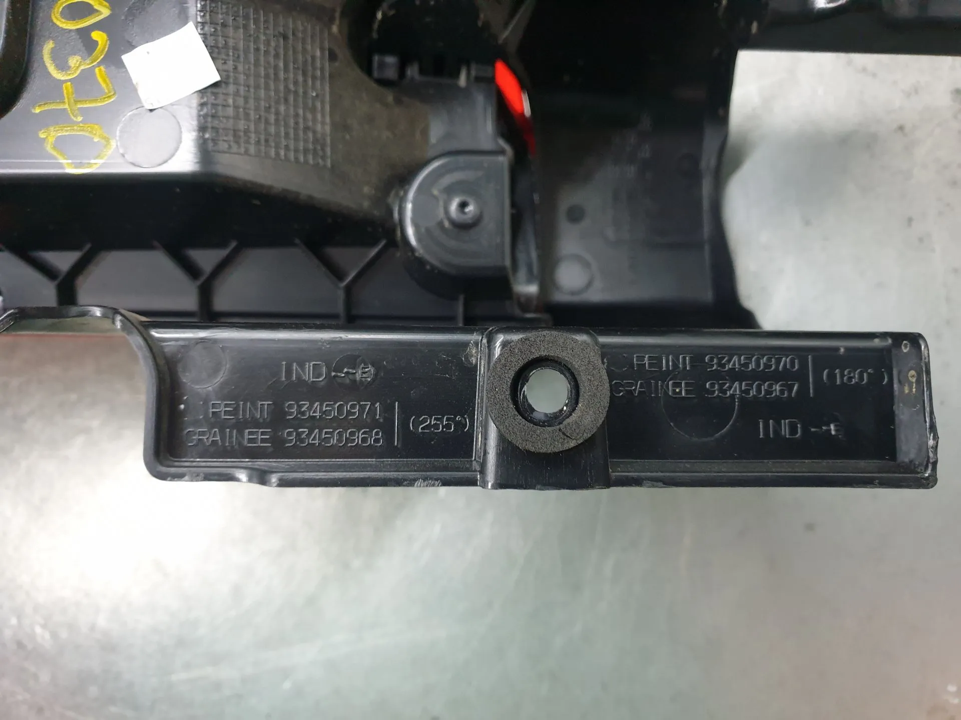 Feu arrière Droite RENAULT Trafic III (FG_) Imagem-6