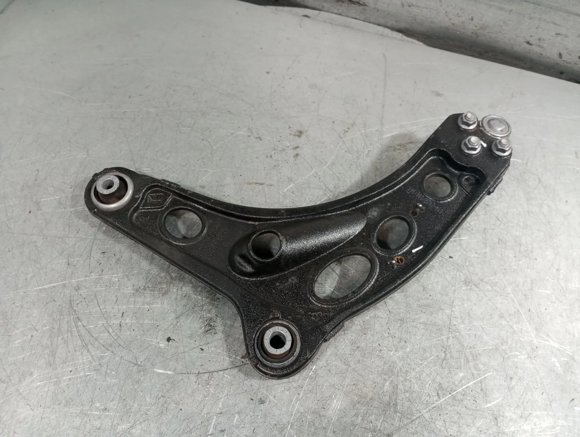 Right front suspension arm RENAULT Trafic III (FG_) Imagem-1