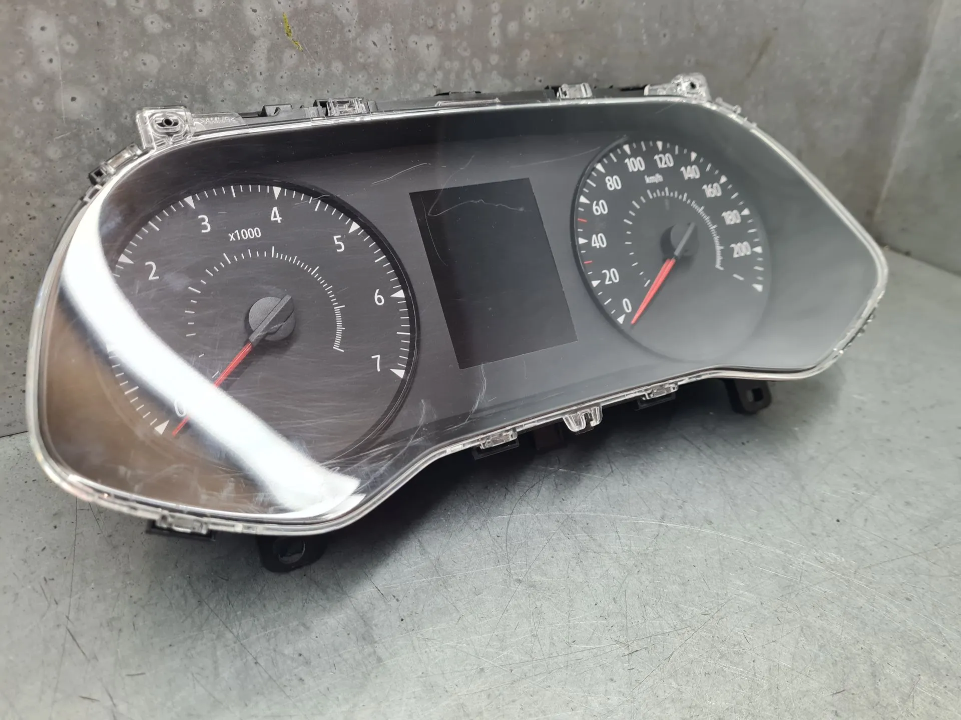 Quadrante / painel de instrumentos RENAULT Trafic III (FG_) Imagem-1