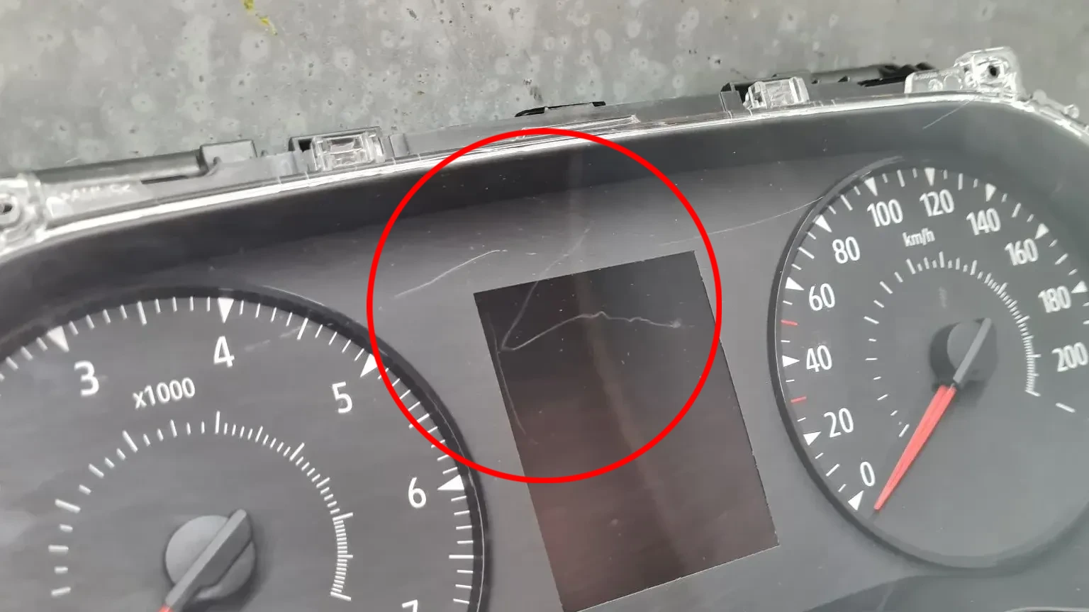 Quadrante / painel de instrumentos RENAULT Trafic III (FG_) Imagem-8