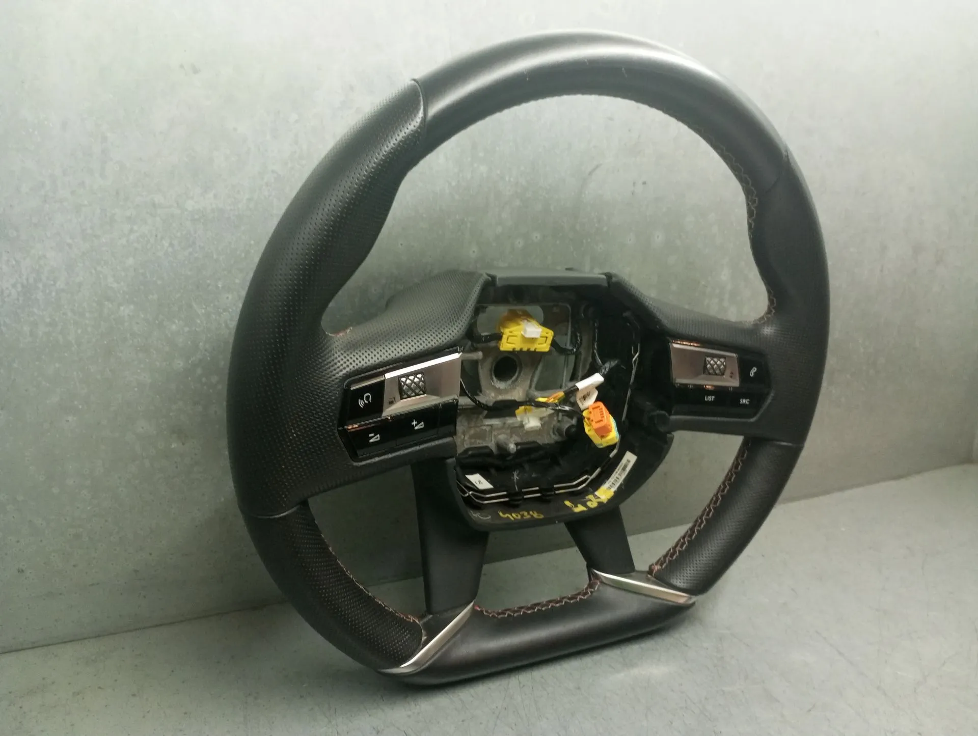 Volante DS DS7 Crossback (J_) Imagem-1