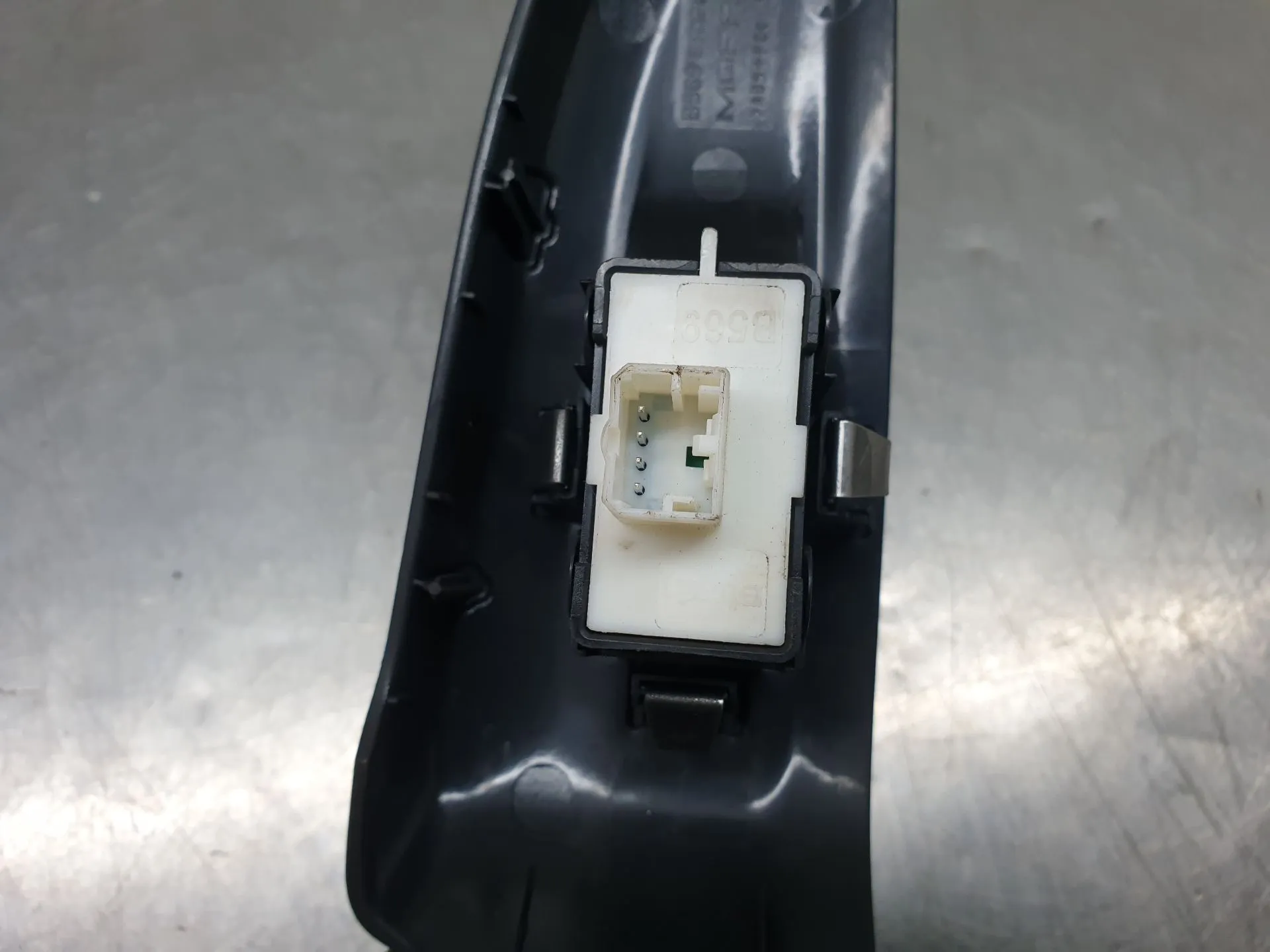 Left Rear window control ALFA ROMEO Tonale (965_) Imagem-3