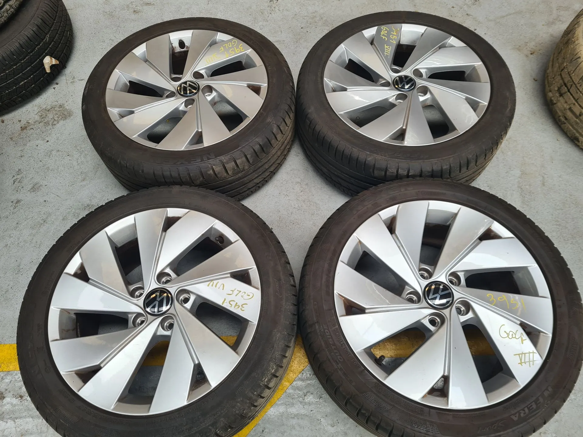 Conjunto Jantes Especiais VOLKSWAGEN Golf VIII Variant (CG5) Imagem-1