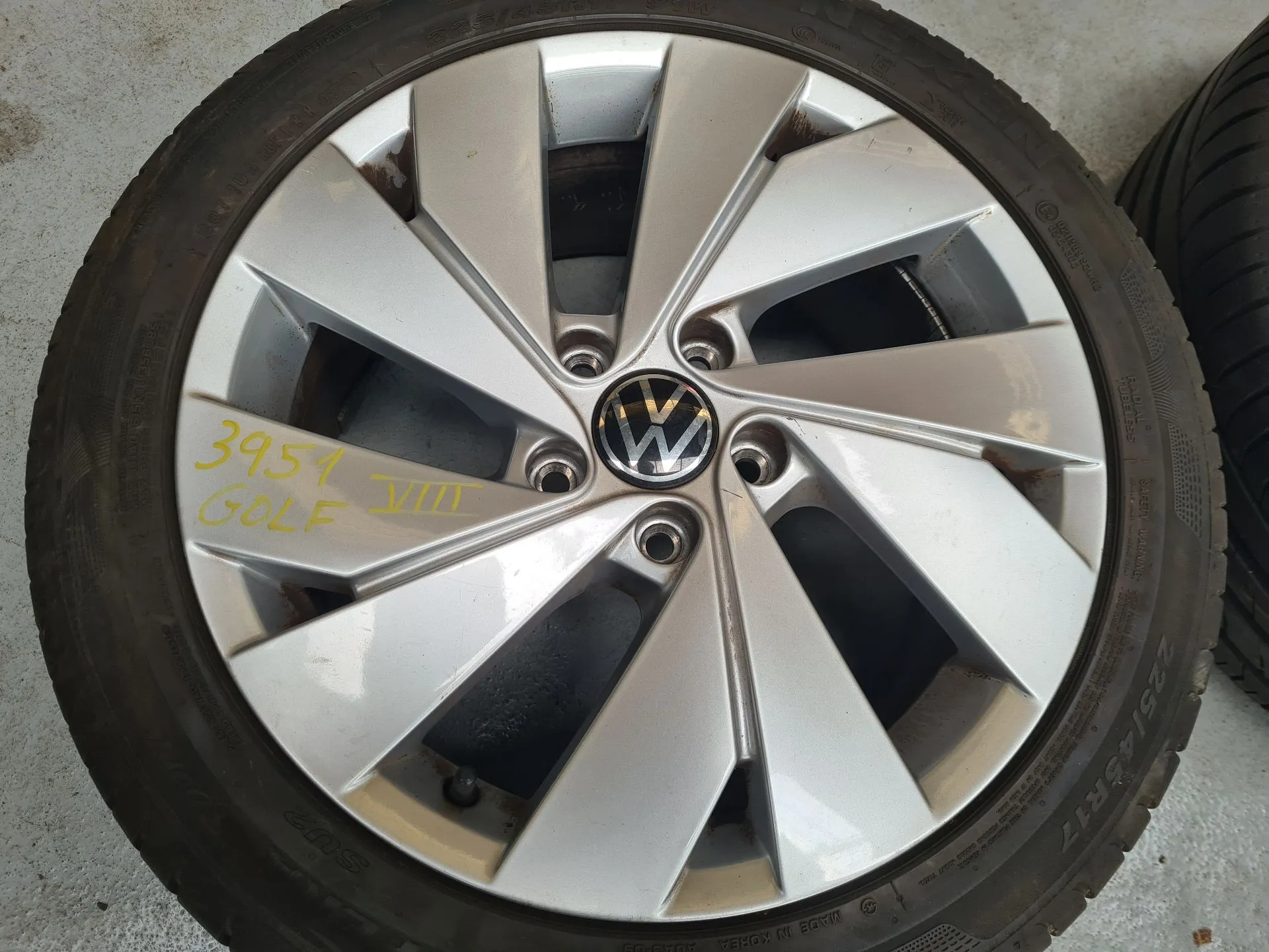 Left front Rim VOLKSWAGEN Golf VIII Variant (CG5) Imagem-1