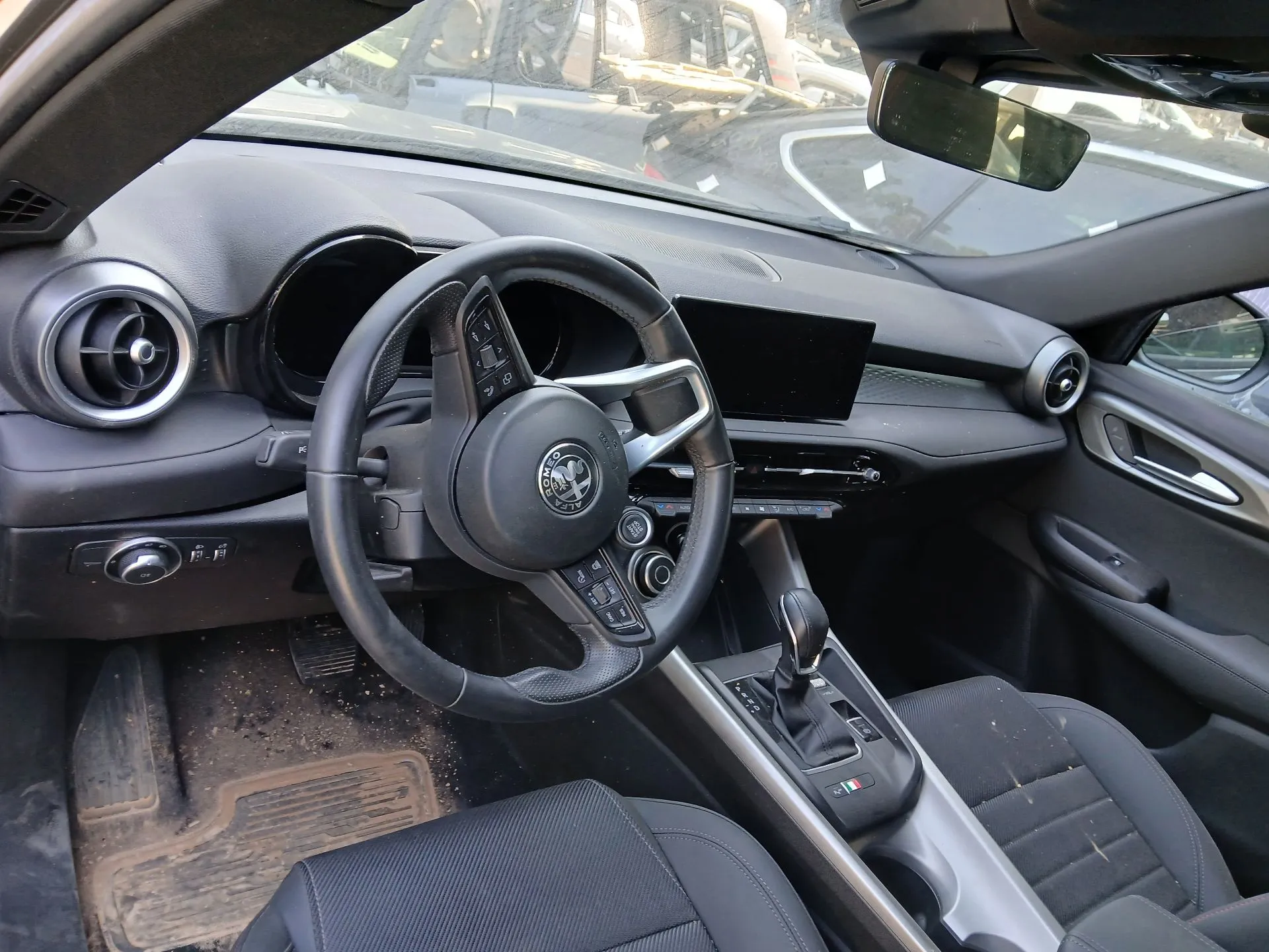 Frente Completa ALFA ROMEO Tonale (965_) Imagem-3