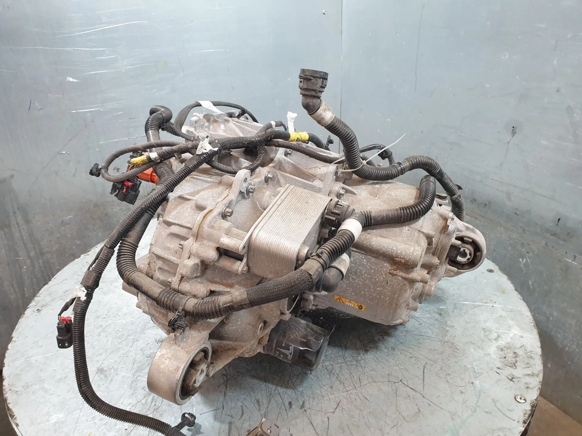 Complete Engine TESLA Model Y (5YJY) Imagem-5