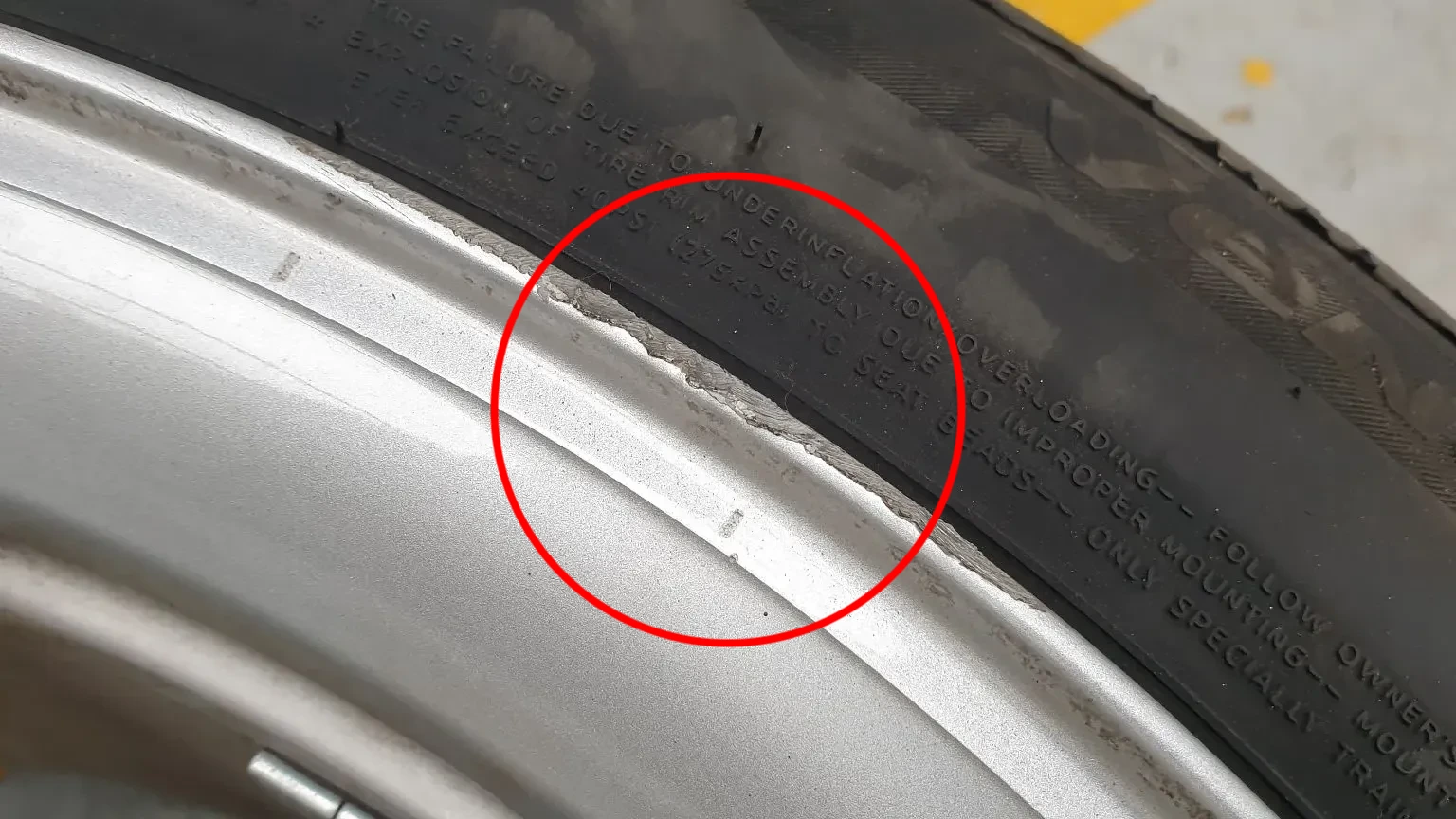 Right rear Rim TESLA Model Y (5YJY) Imagem-3
