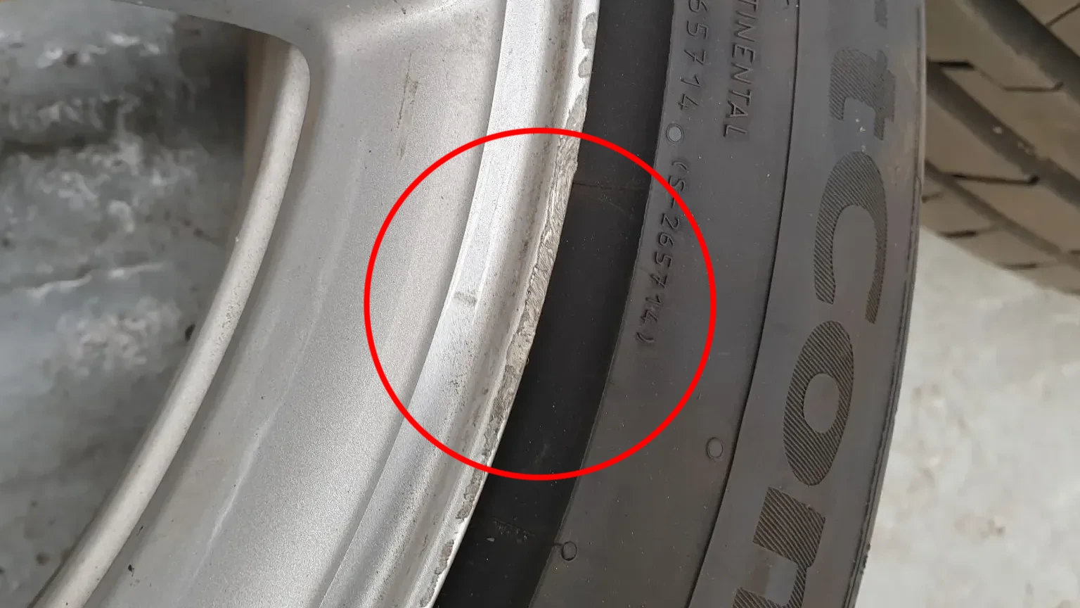 Left rear Rim TESLA Model Y (5YJY) Imagem-5