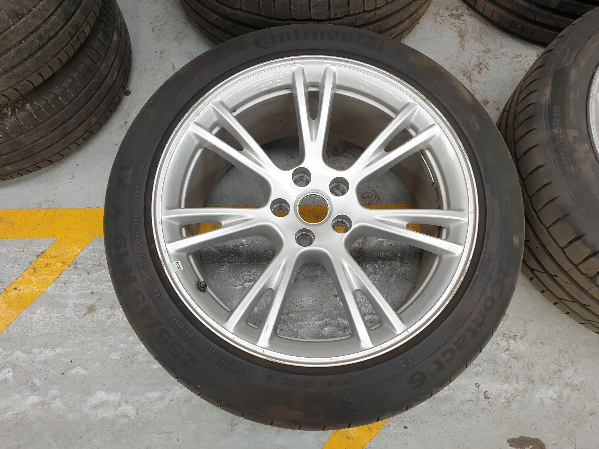 Left rear Rim TESLA Model Y (5YJY)