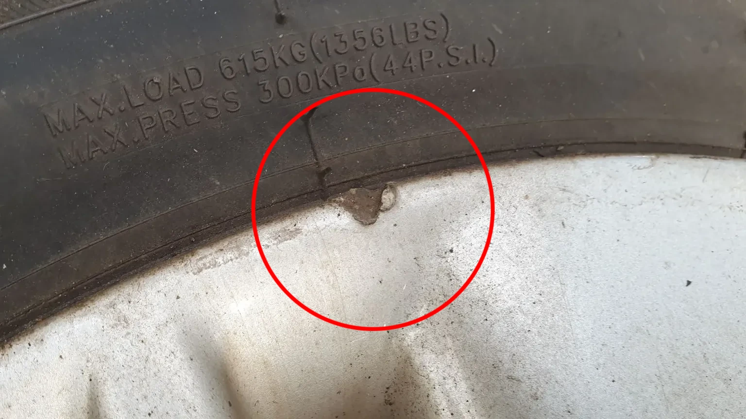 Conjunto de Jantes TOYOTA Auris Touring Sports (_E18_) Imagem-15