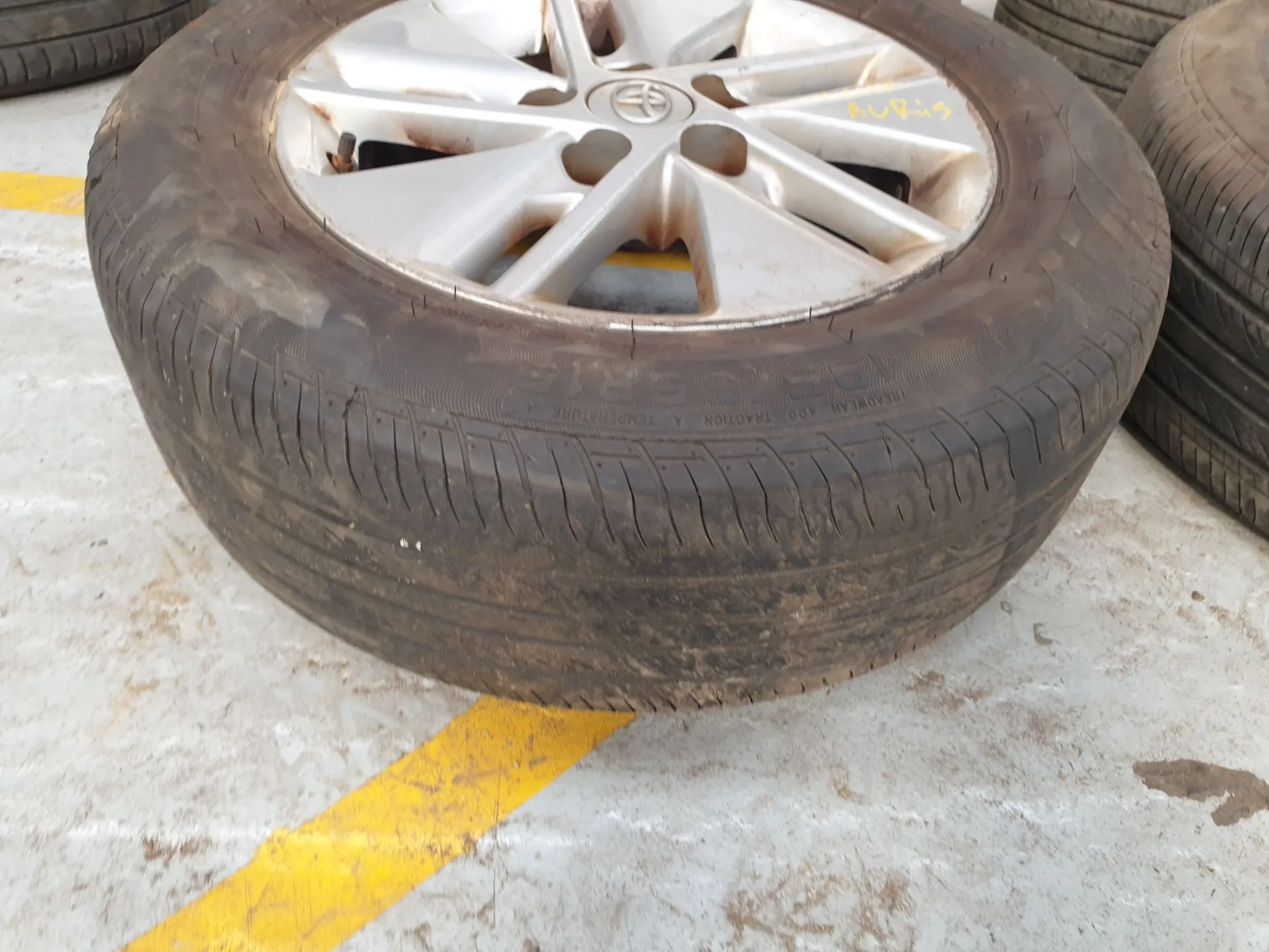 Wheel TOYOTA Auris Touring Sports (_E18_) Imagem-1