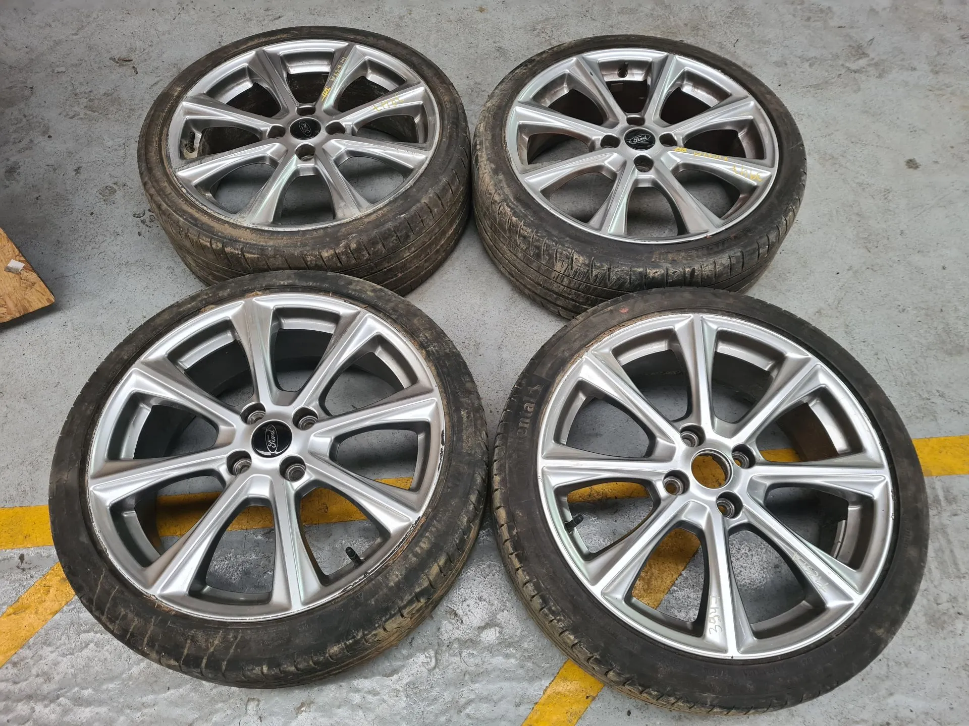 Conjunto Jantes Especiais FORD Fiesta VII (HJ, HF)