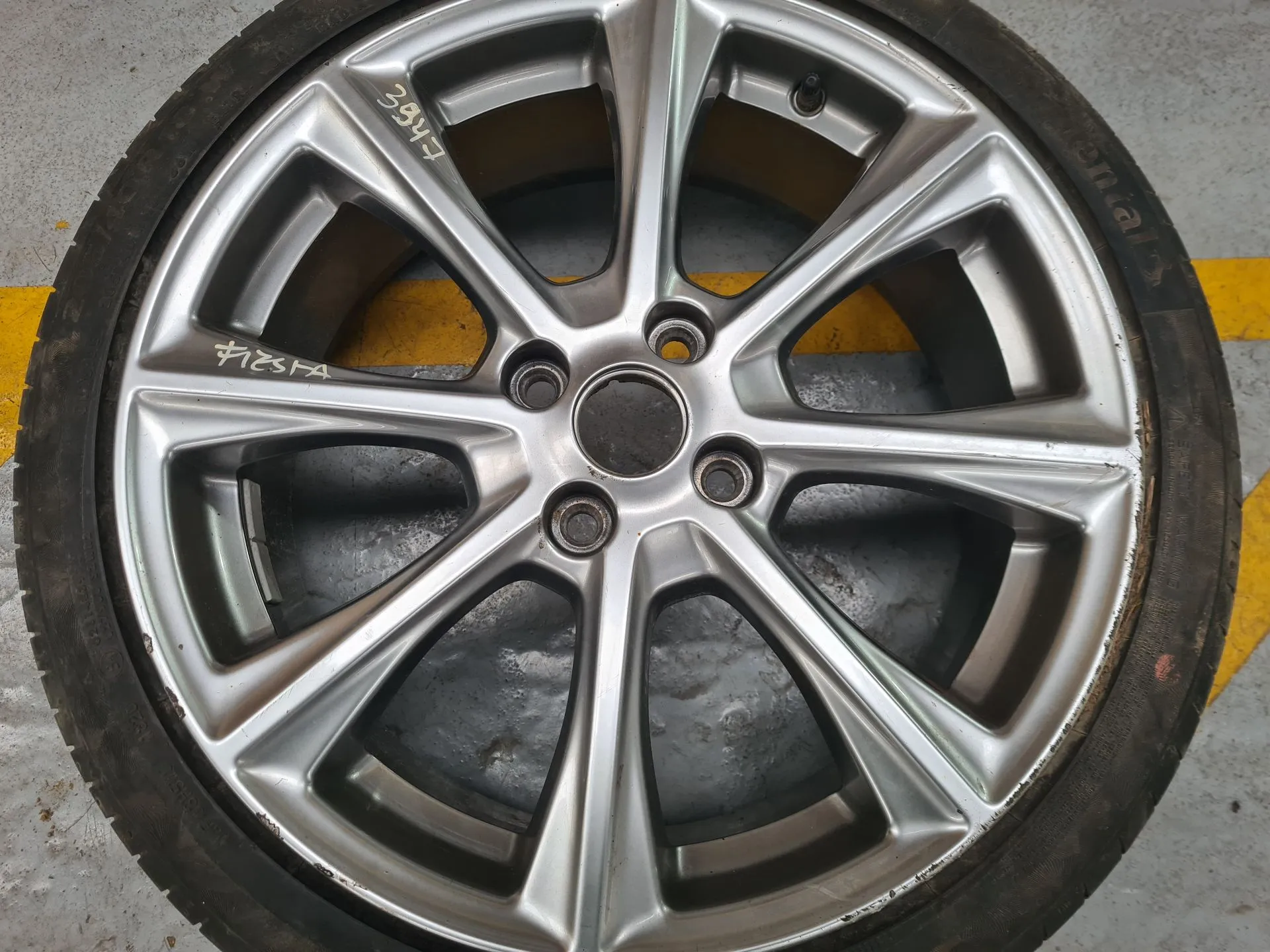 Right rear Rim FORD Fiesta VII (HJ, HF) Imagem-1