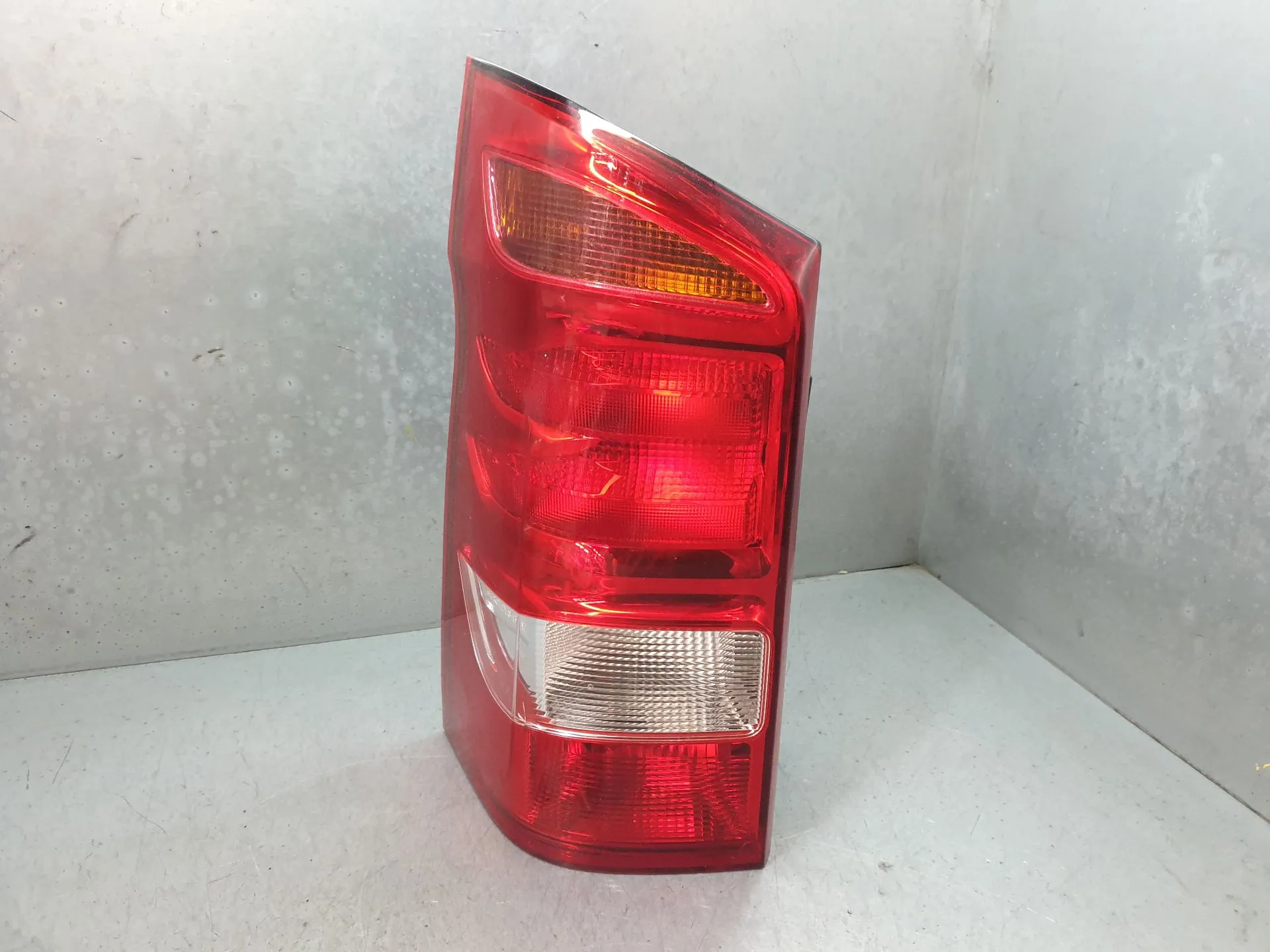 Piloto izquierdo MERCEDES-BENZ Vito (W447)