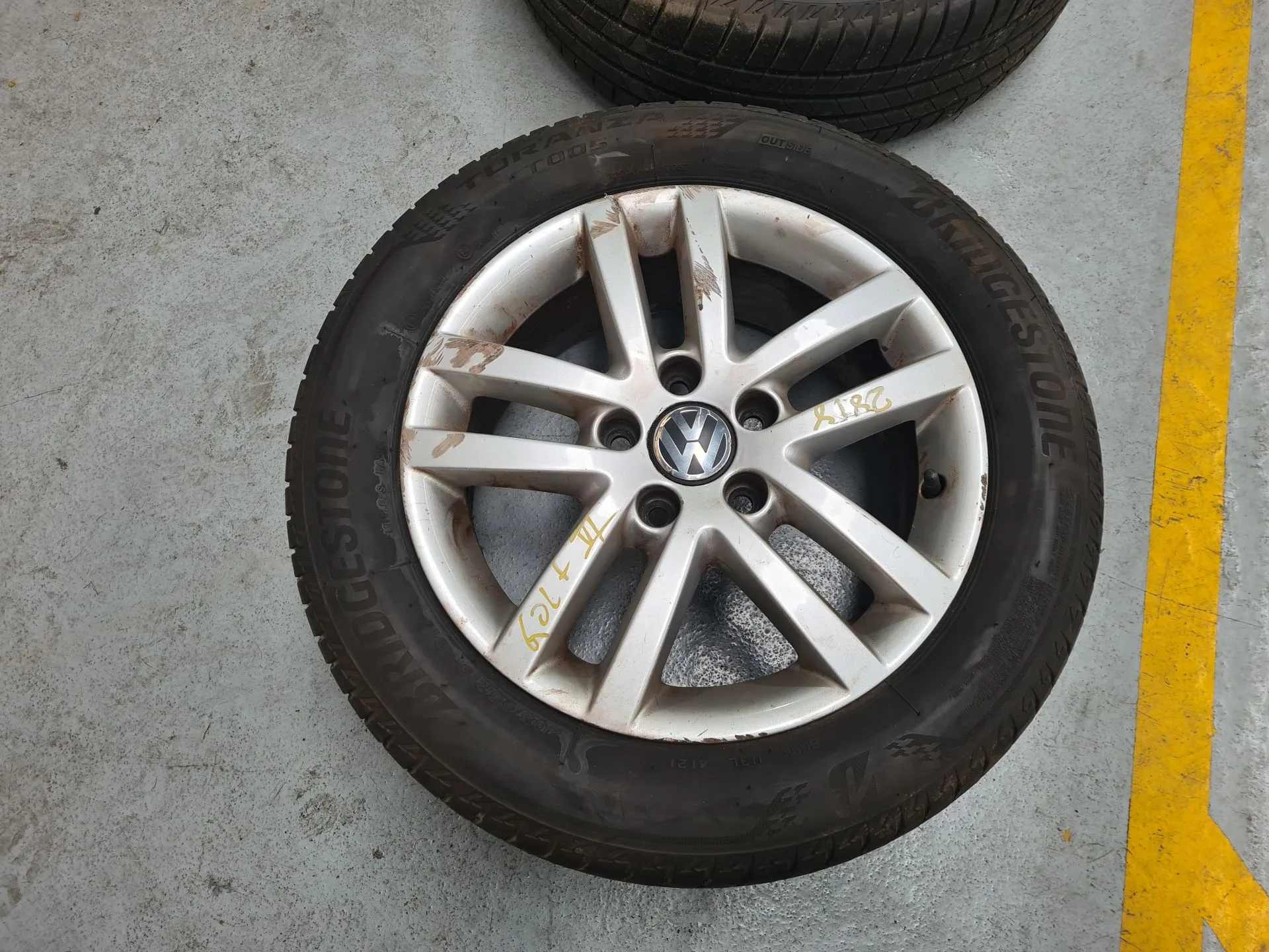 Conjunto Jantes Especiais VOLKSWAGEN Golf VI (5K1) Imagem-2