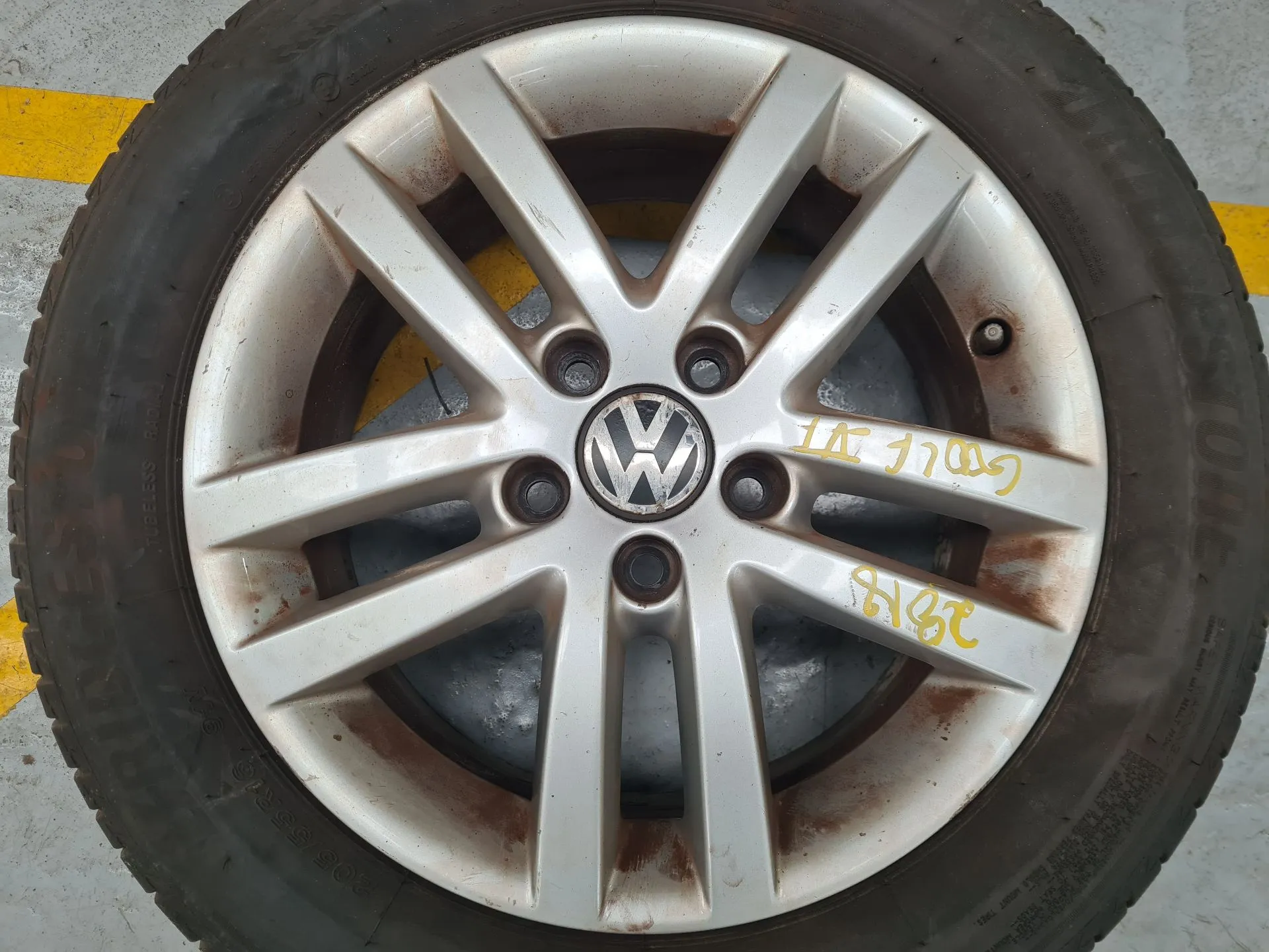 Jante Arrière Gauche VOLKSWAGEN Golf VI (5K1) Imagem-1