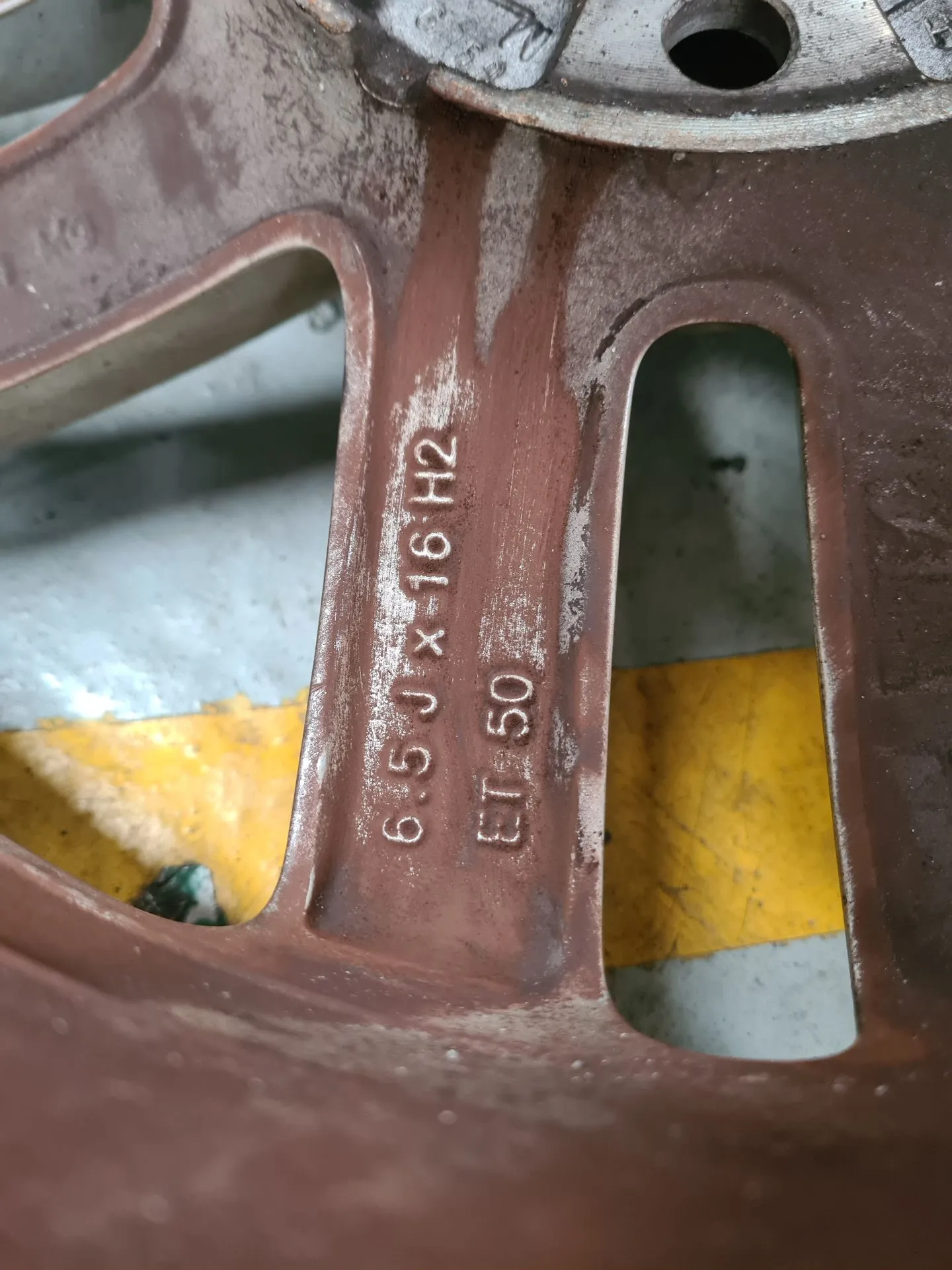 Jante Arrière Gauche VOLKSWAGEN Golf VI (5K1) Imagem-2