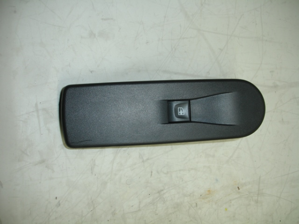 Mando / interruptor elevalunas delantero derecho RENAULT Clio IV (BH_) Imagem-1