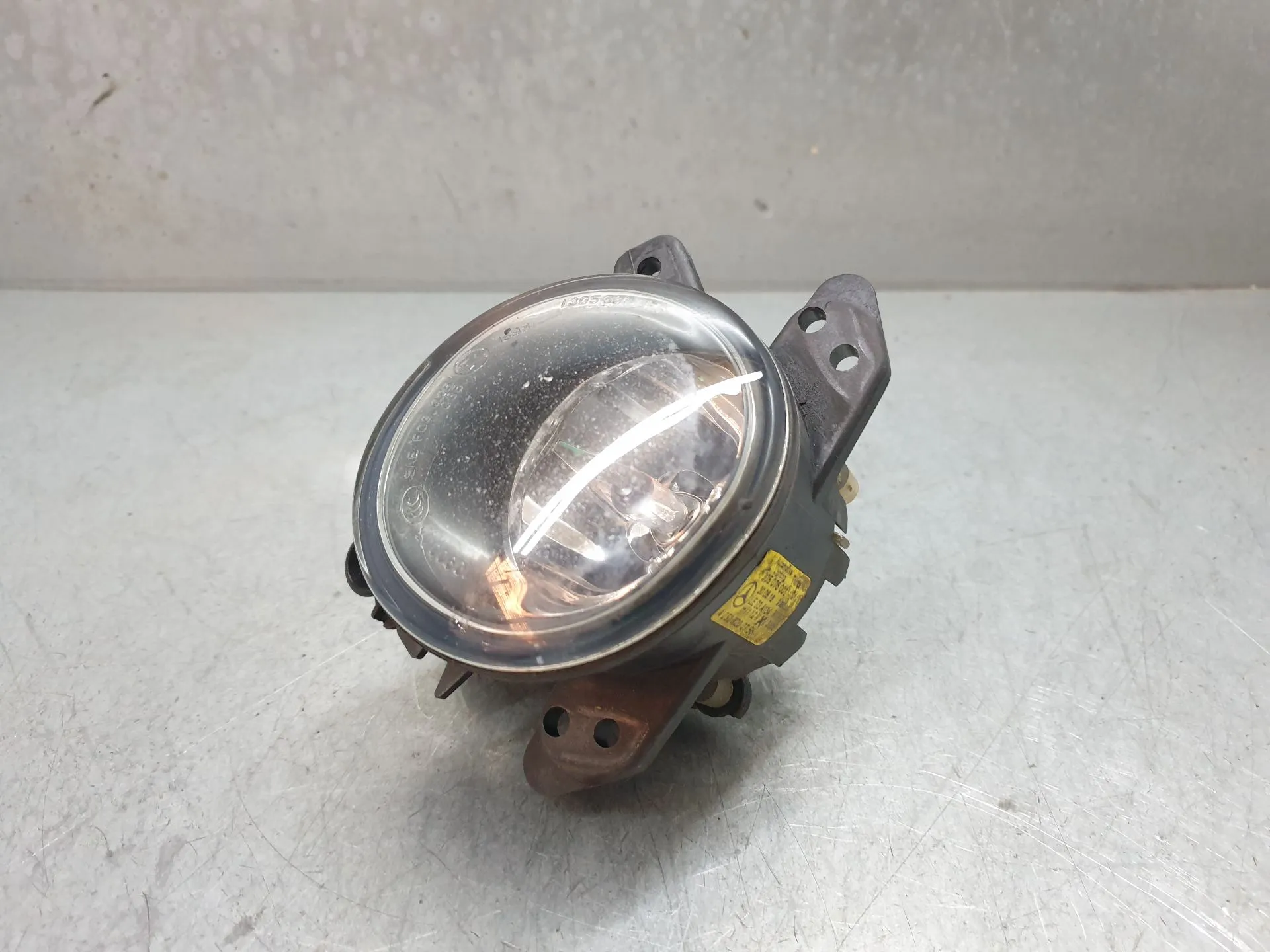 Faro antiniebla delantero izquierdo MERCEDES-BENZ GLA (X156)
